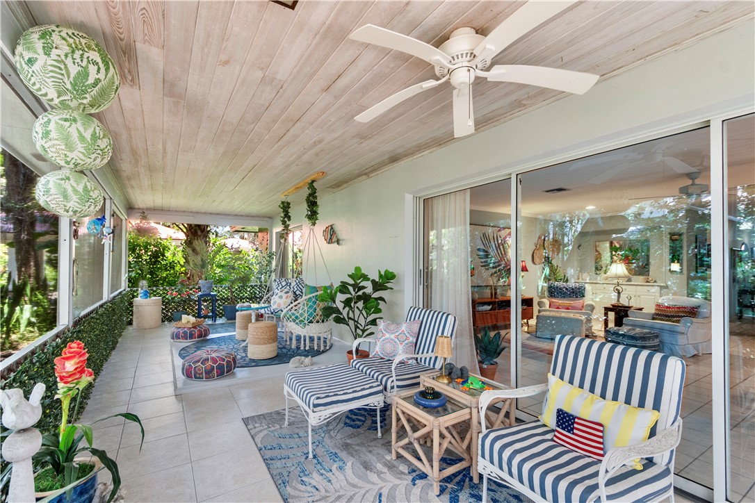 726 Royal Palm Place