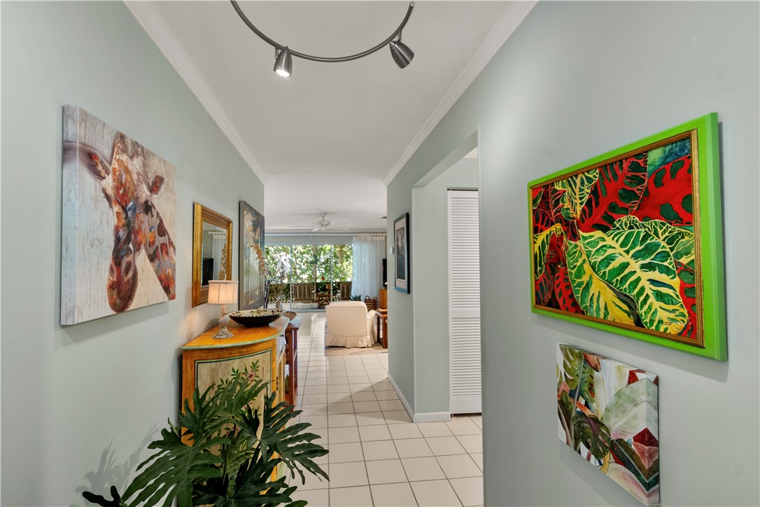 726 Royal Palm Place