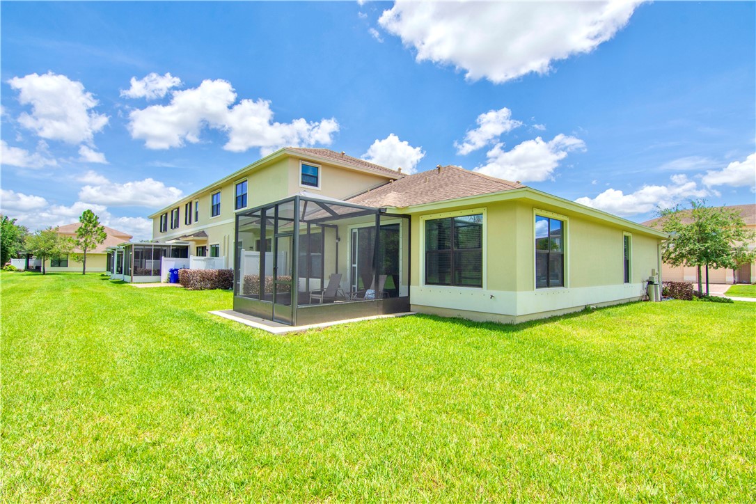 10081 W Villa Circle
