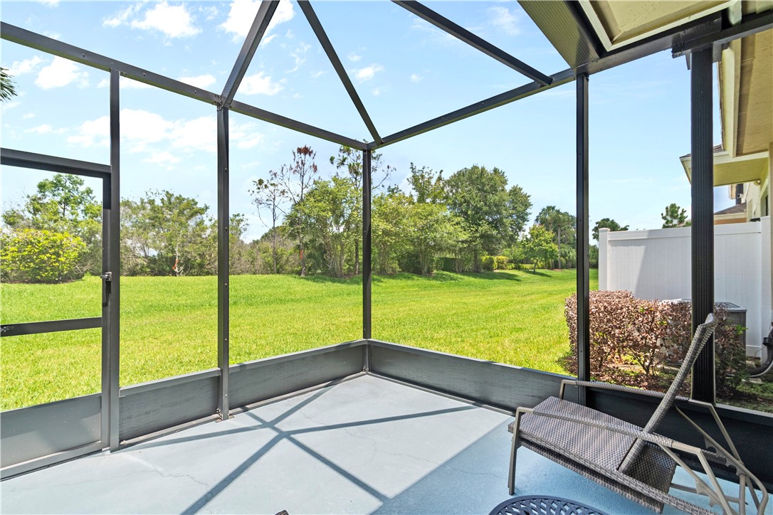 10081 W Villa Circle