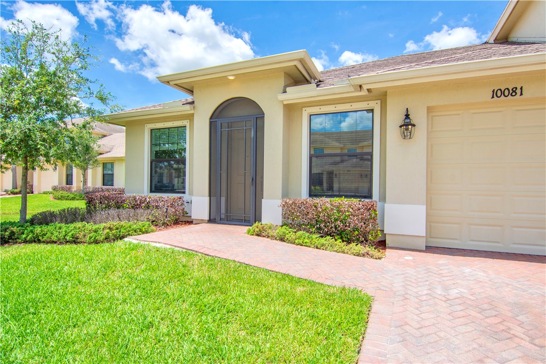 10081 W Villa Circle