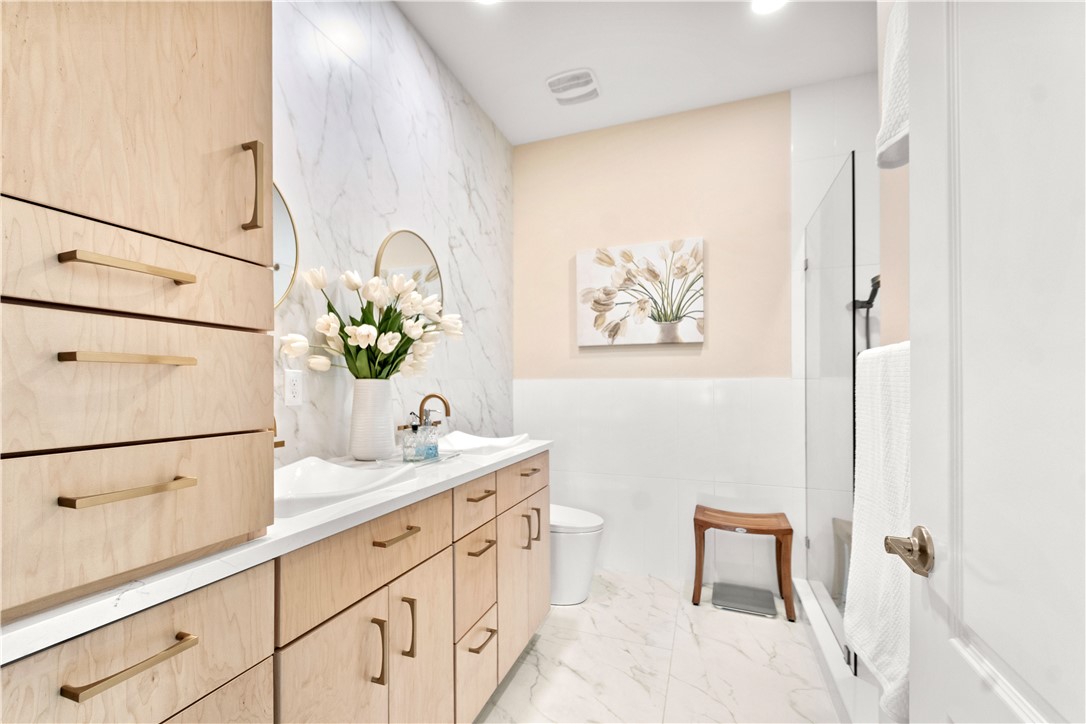 10081 W Villa Circle