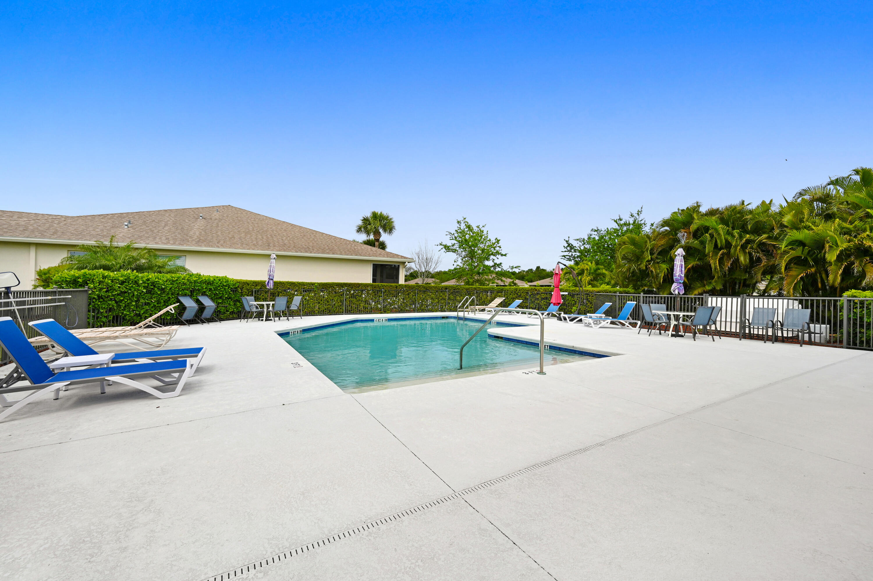 7462 White Oak Lane