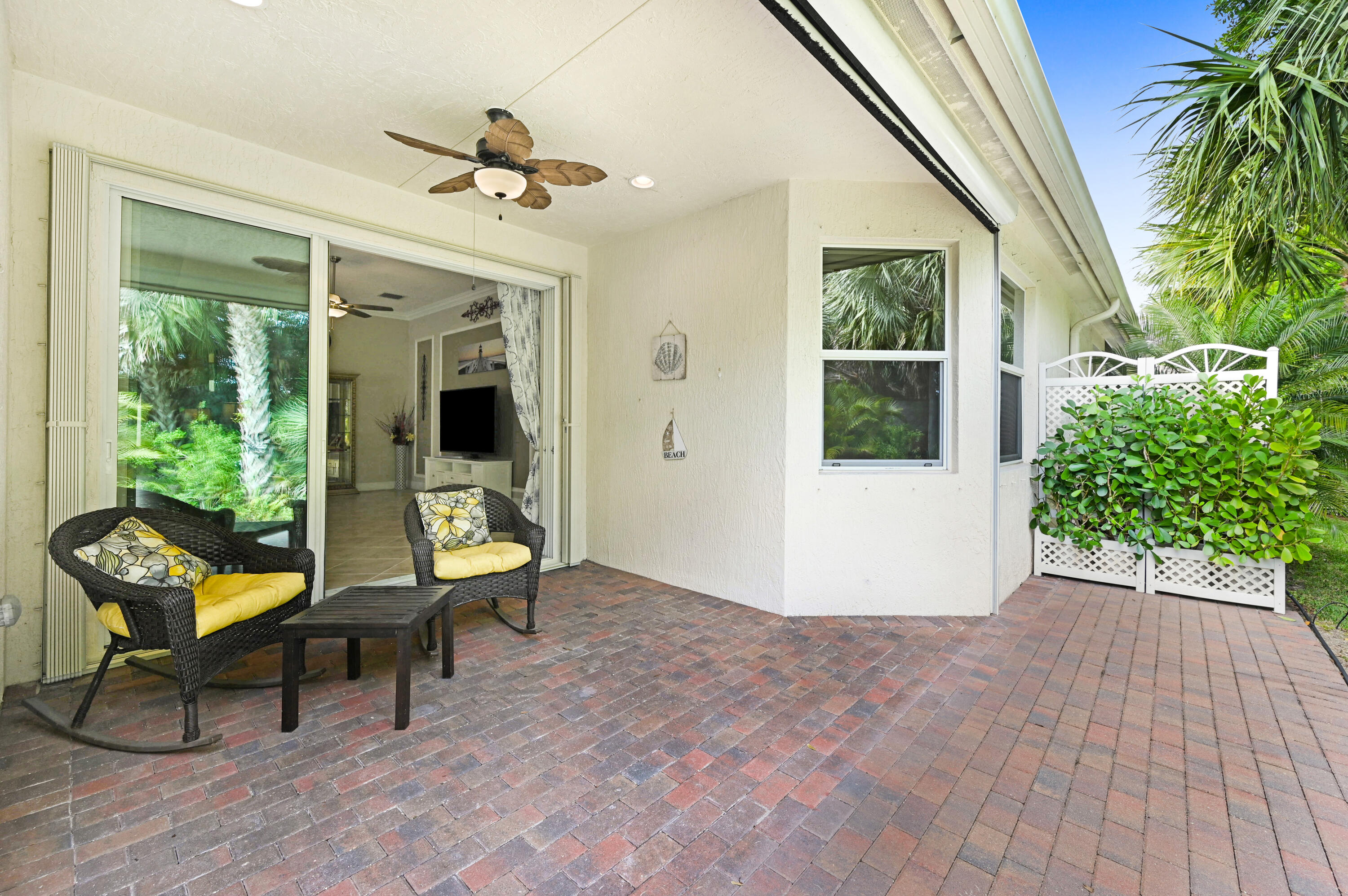 7462 White Oak Lane