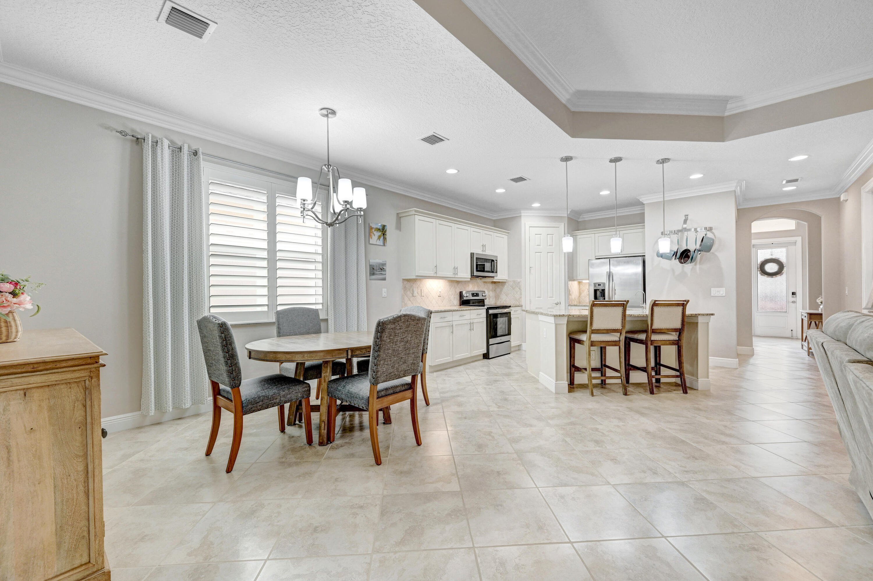 7462 White Oak Lane