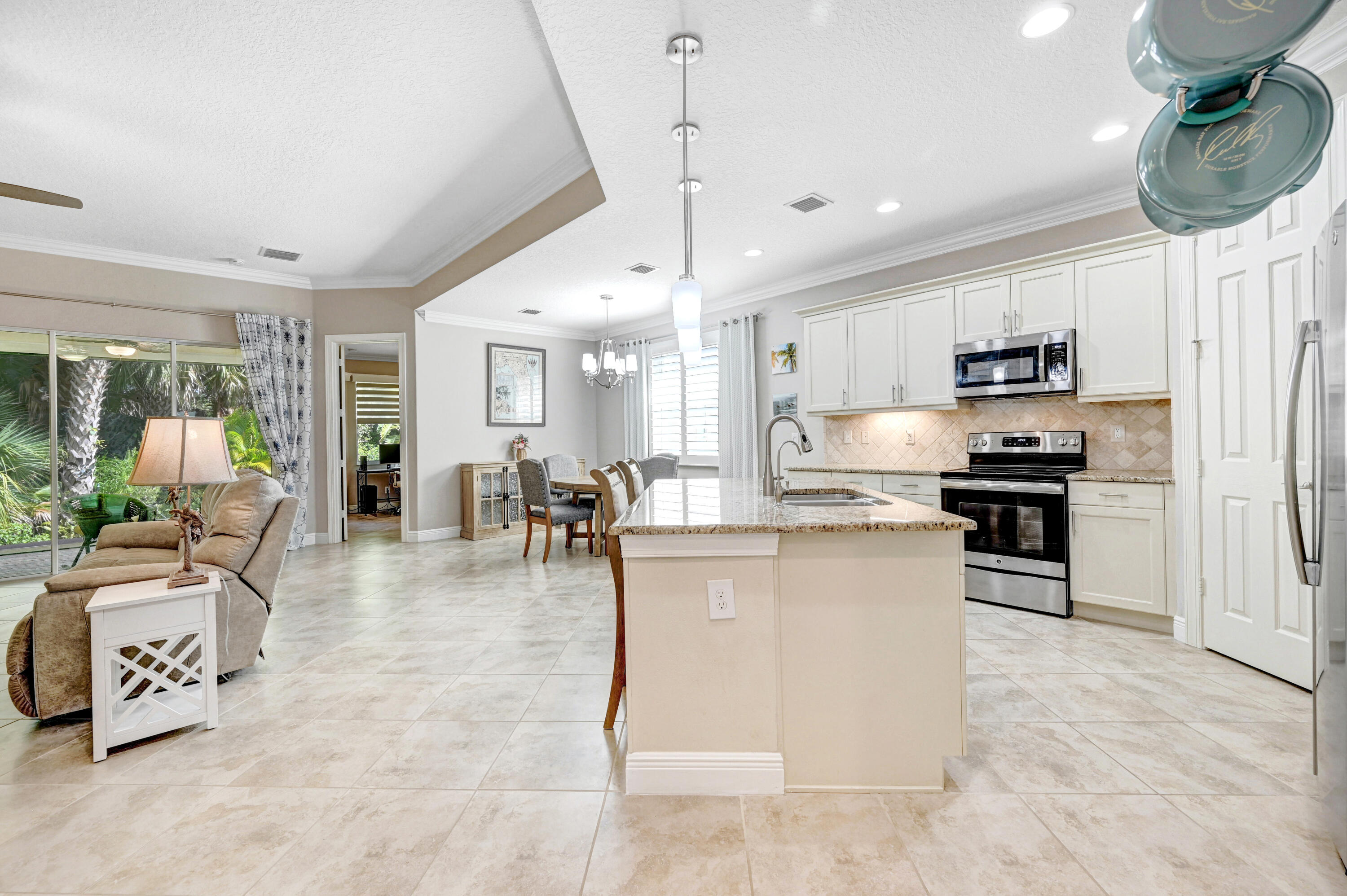7462 White Oak Lane