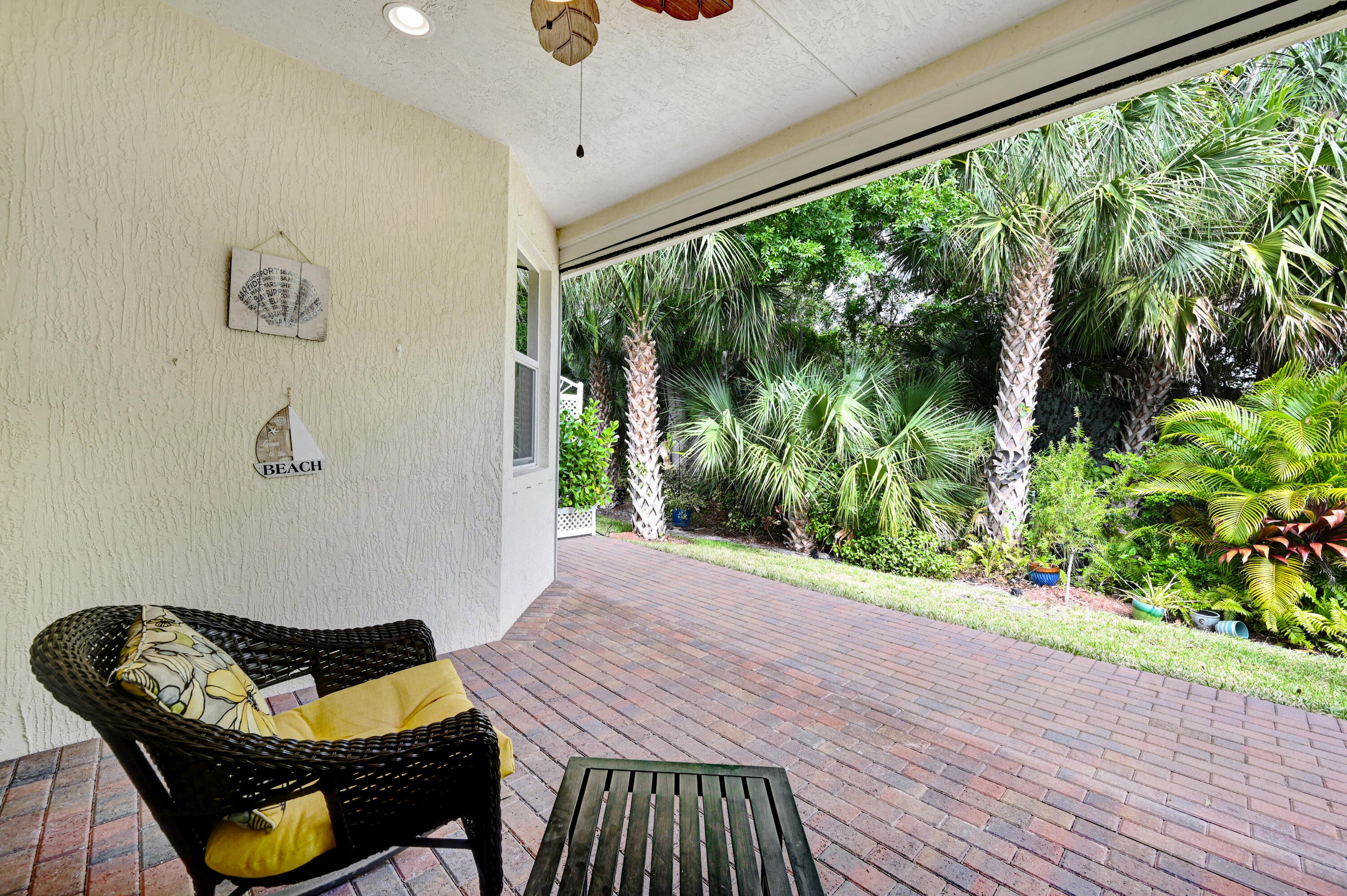 7462 White Oak Lane