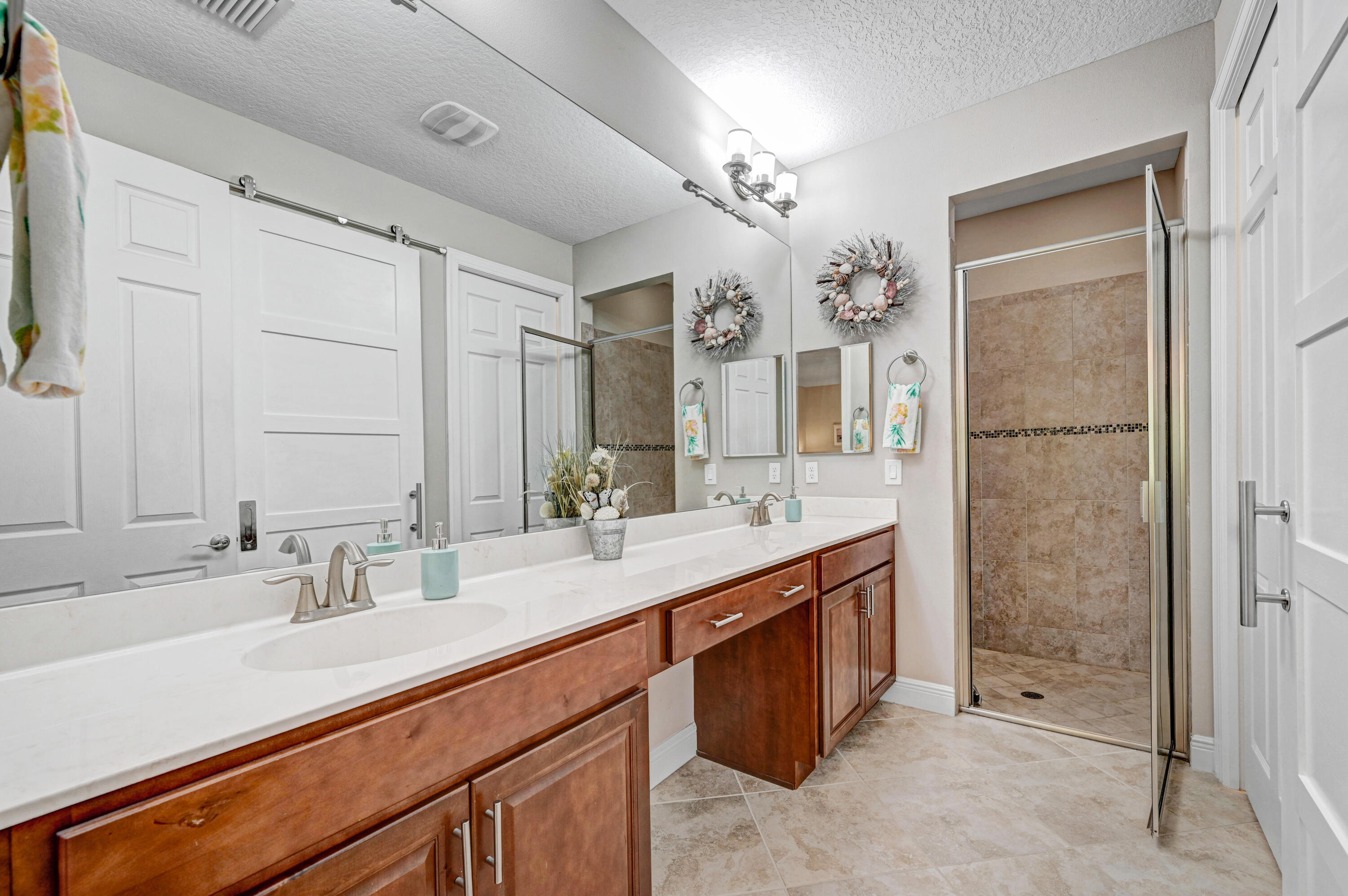 7462 White Oak Lane