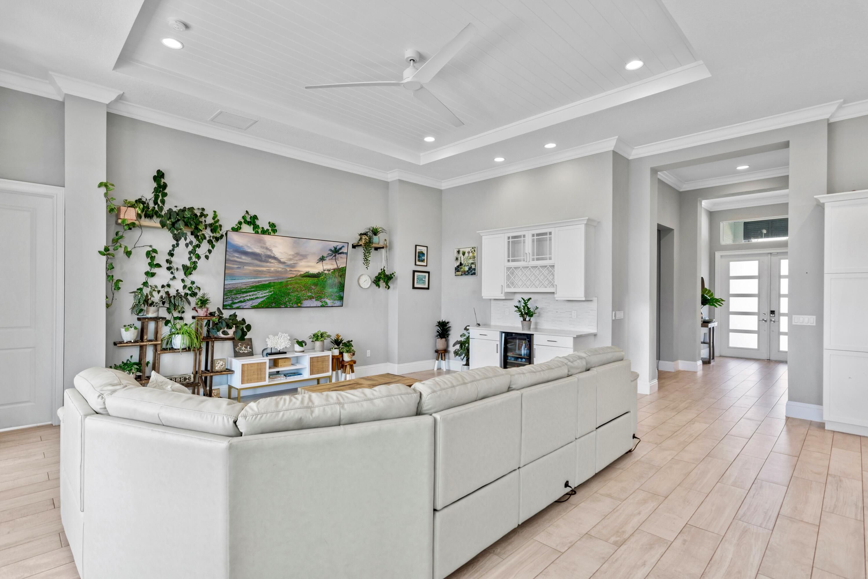 9360 Orchid Cove Circle