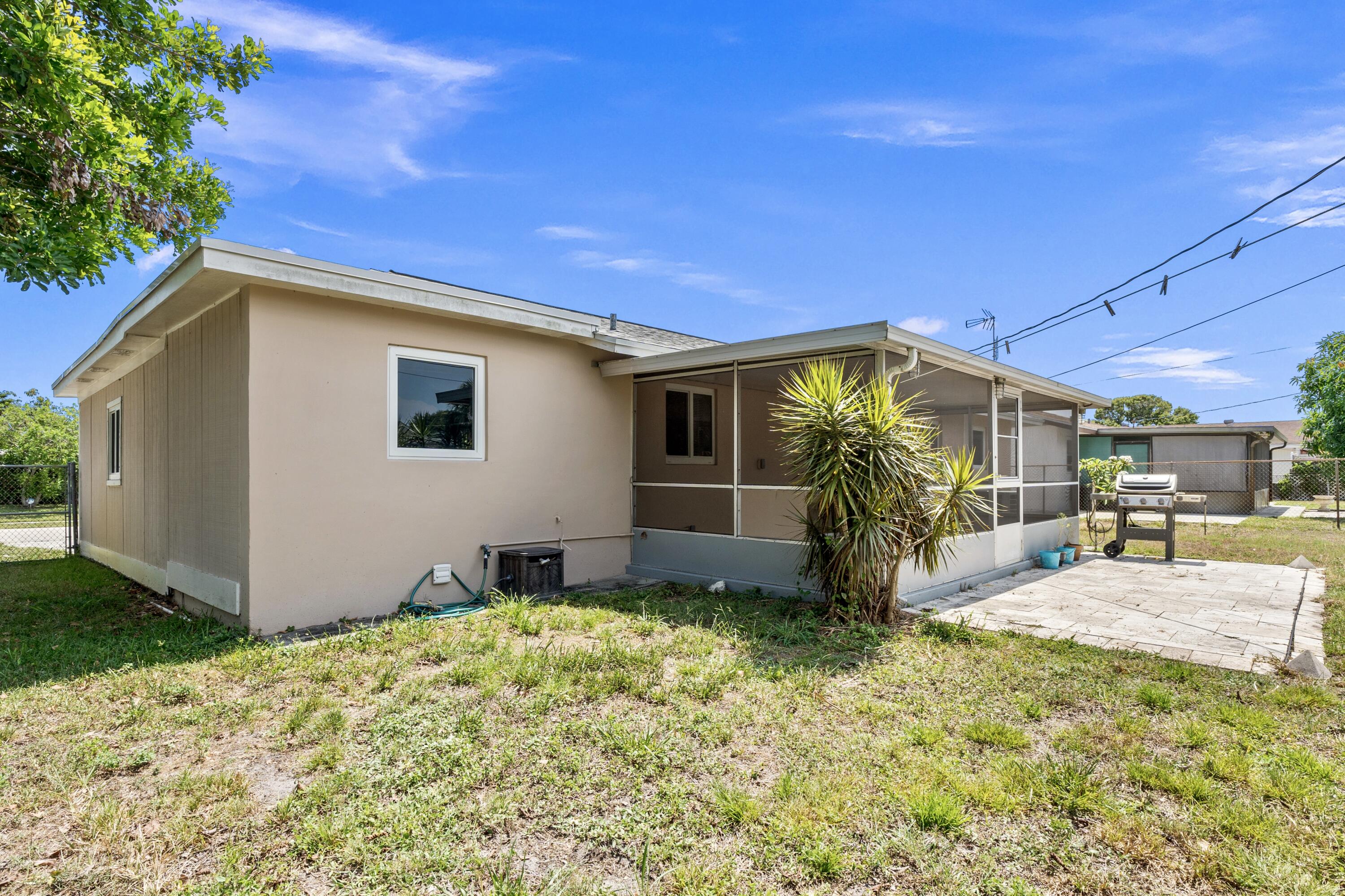 4317 Applecrest Drive
