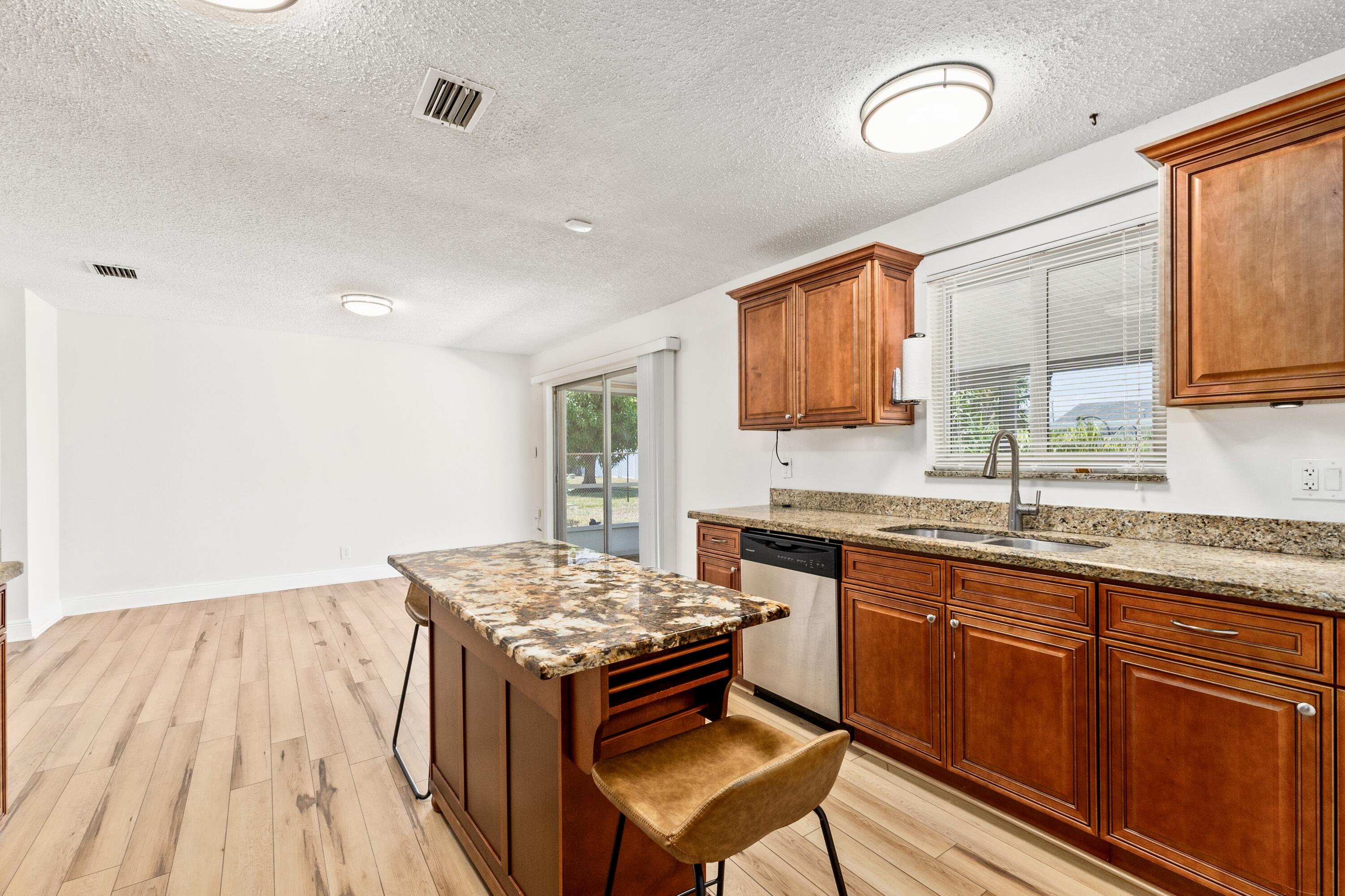 4317 Applecrest Drive