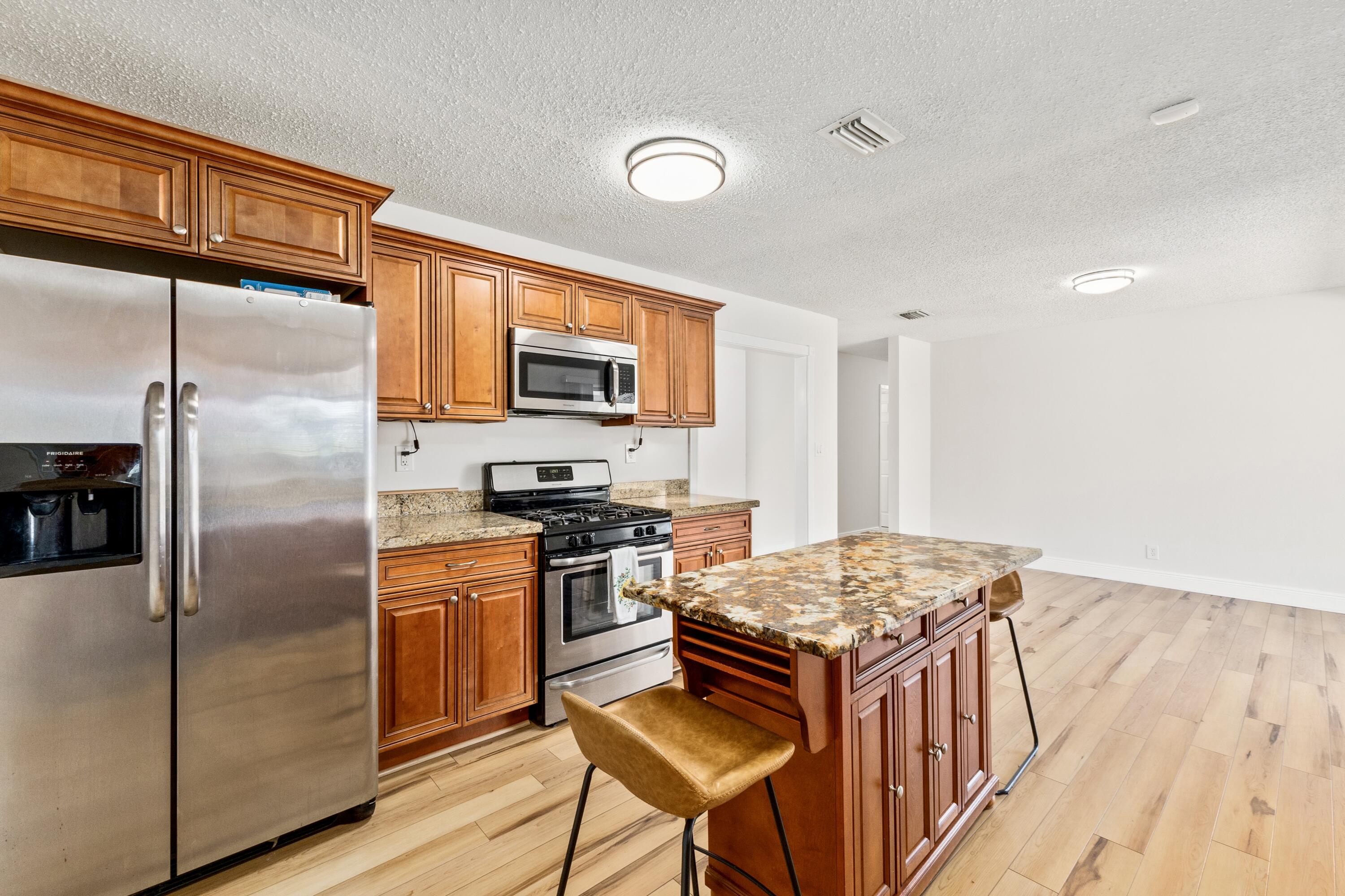4317 Applecrest Drive