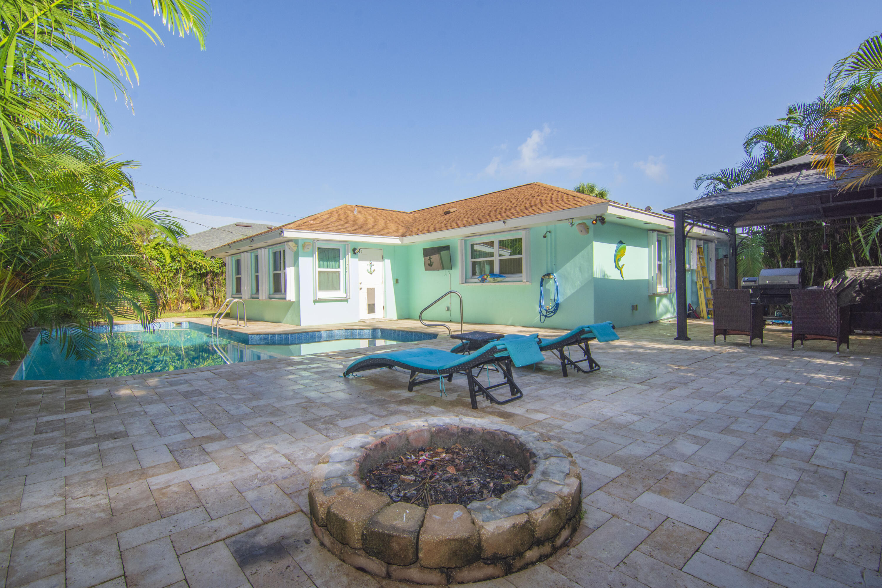 1445 5th Street
