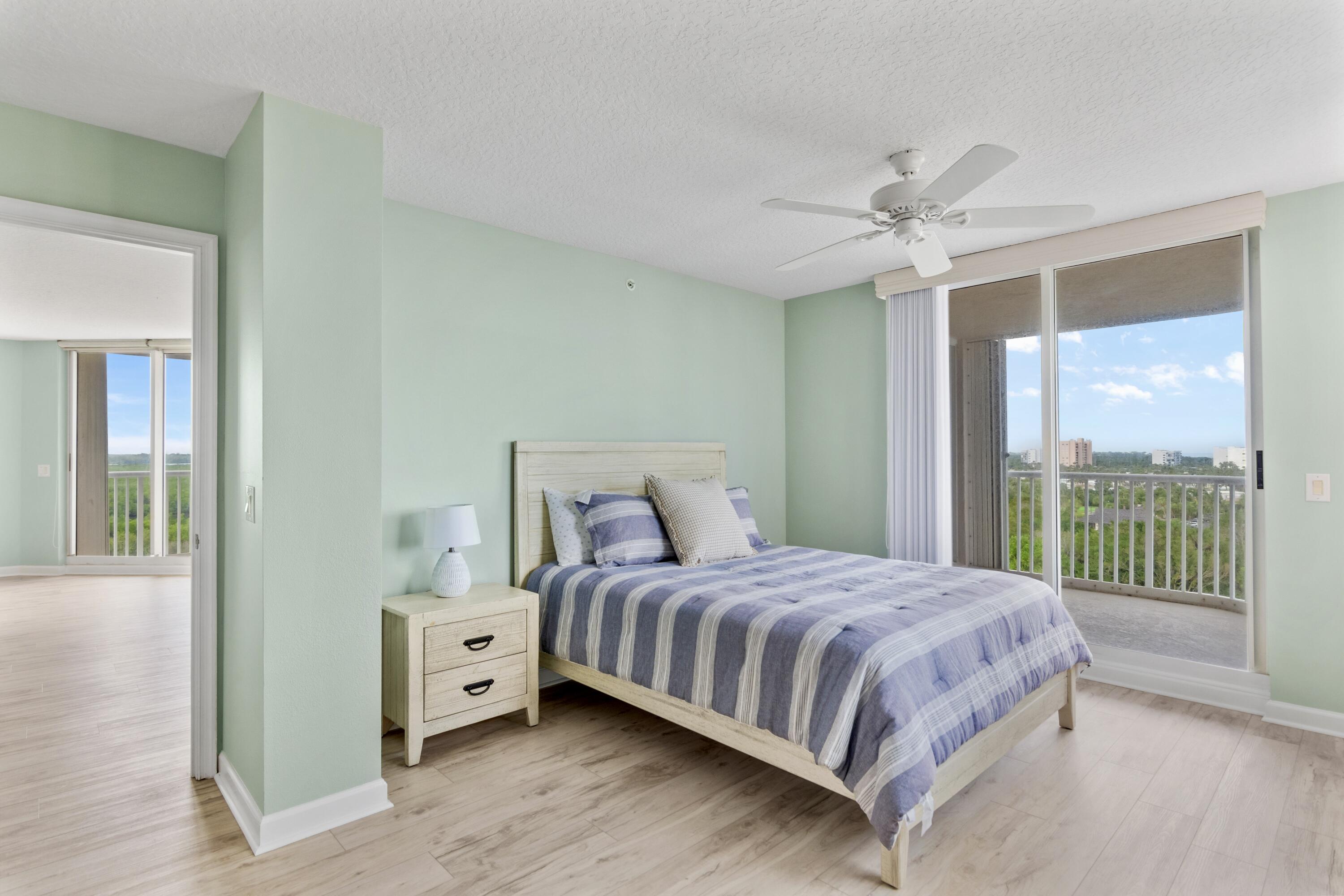 5049 N Hwy A1A 805