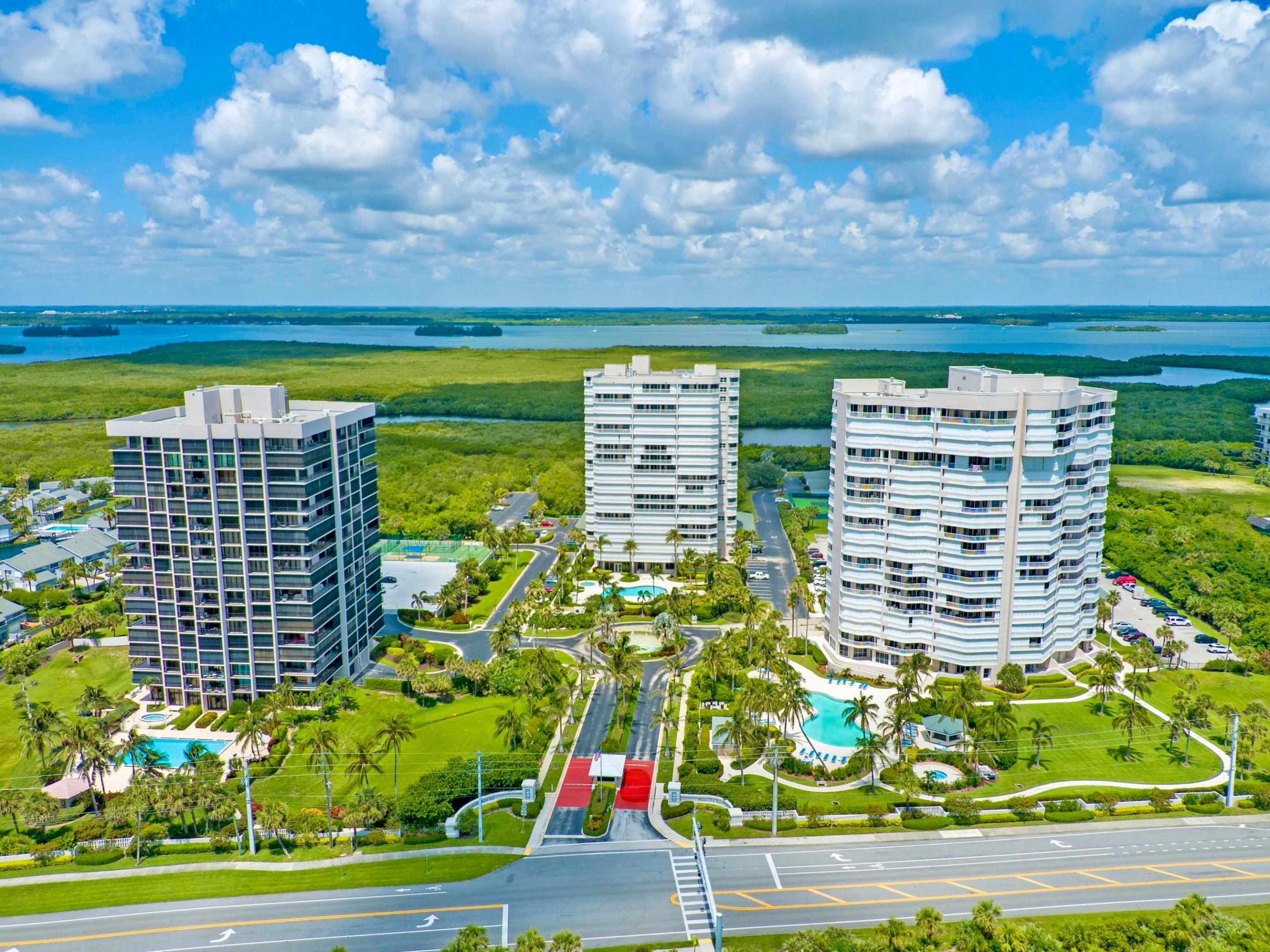 5049 N Hwy A1A 805