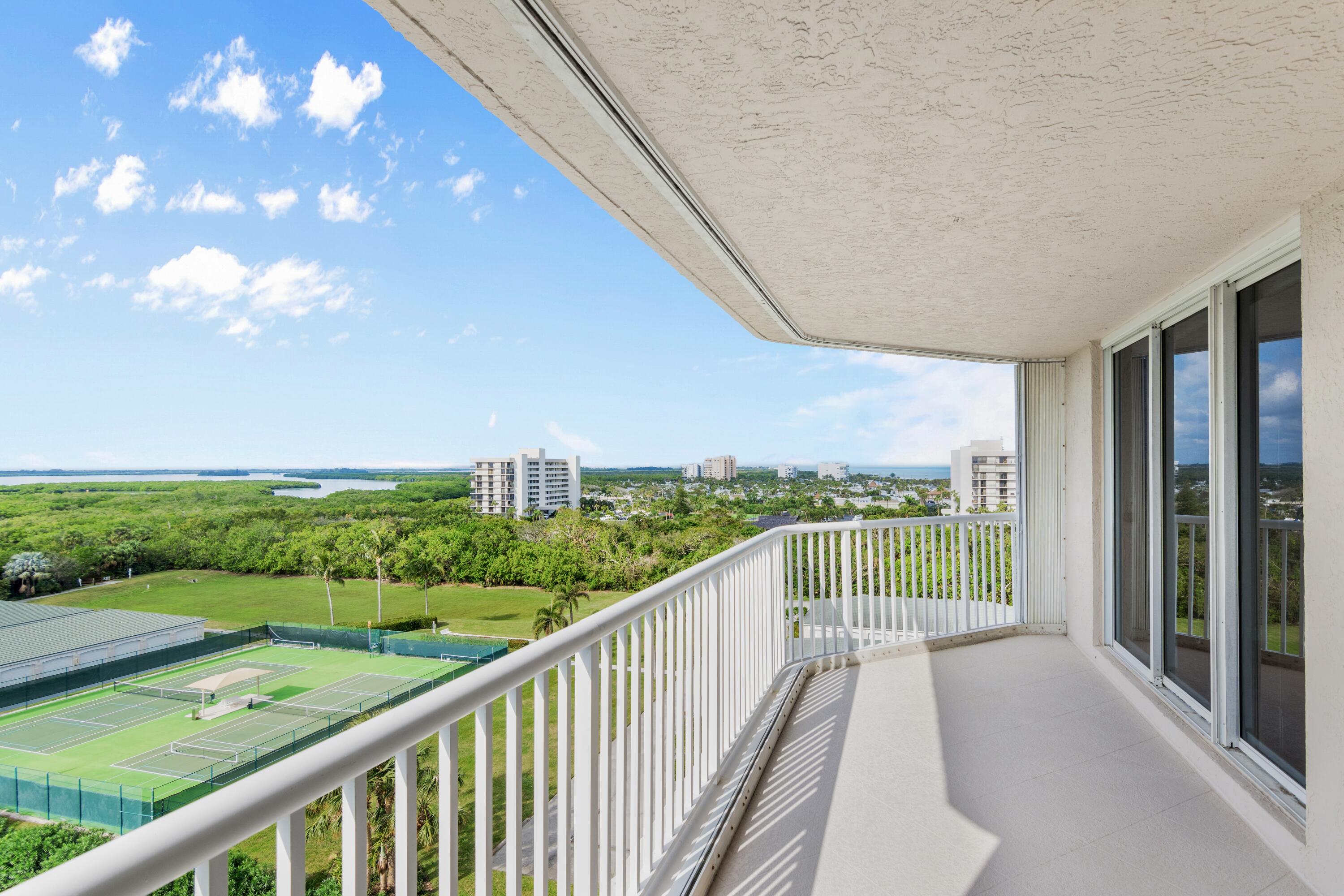 5049 N Hwy A1A 805