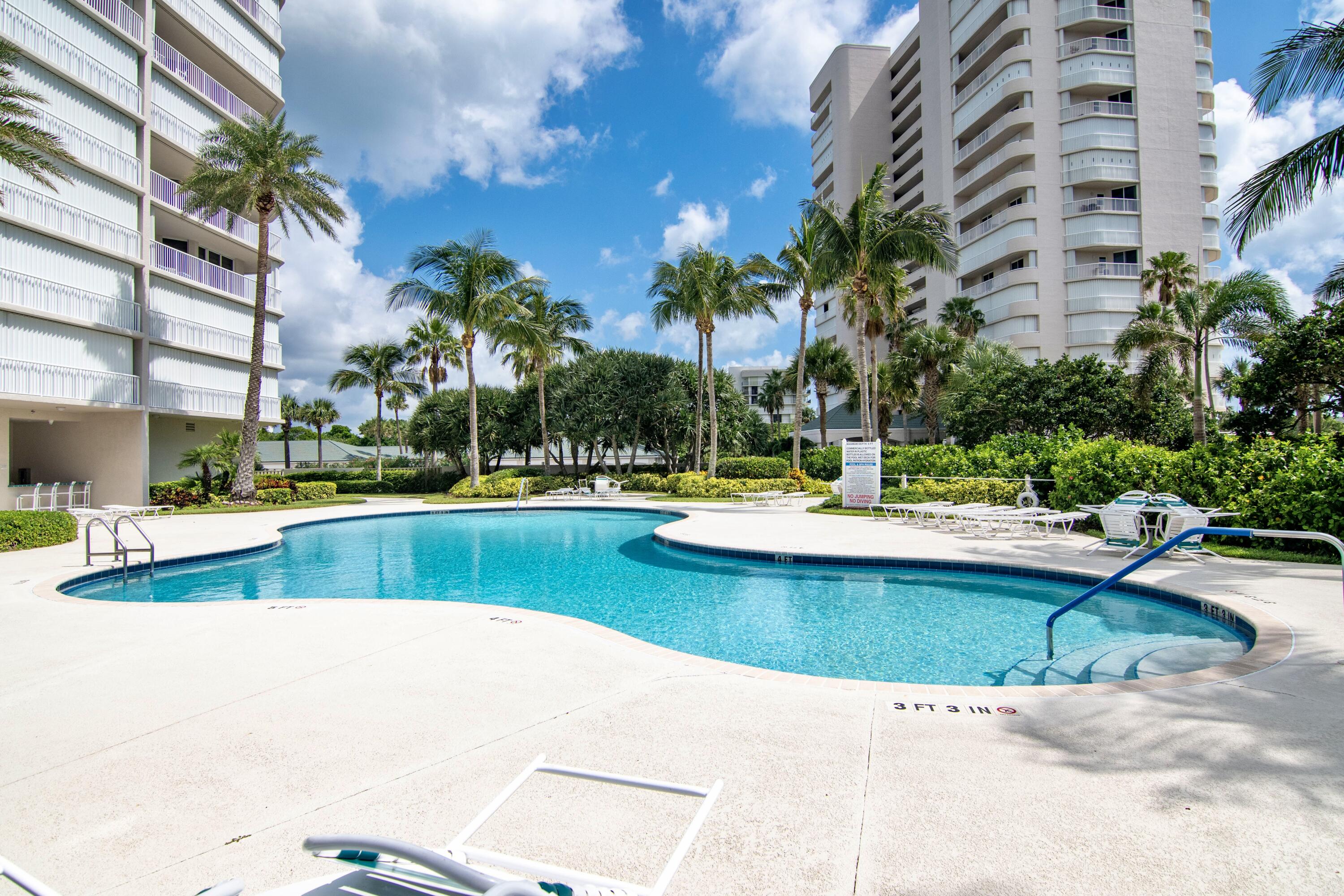 5049 N Hwy A1A 805
