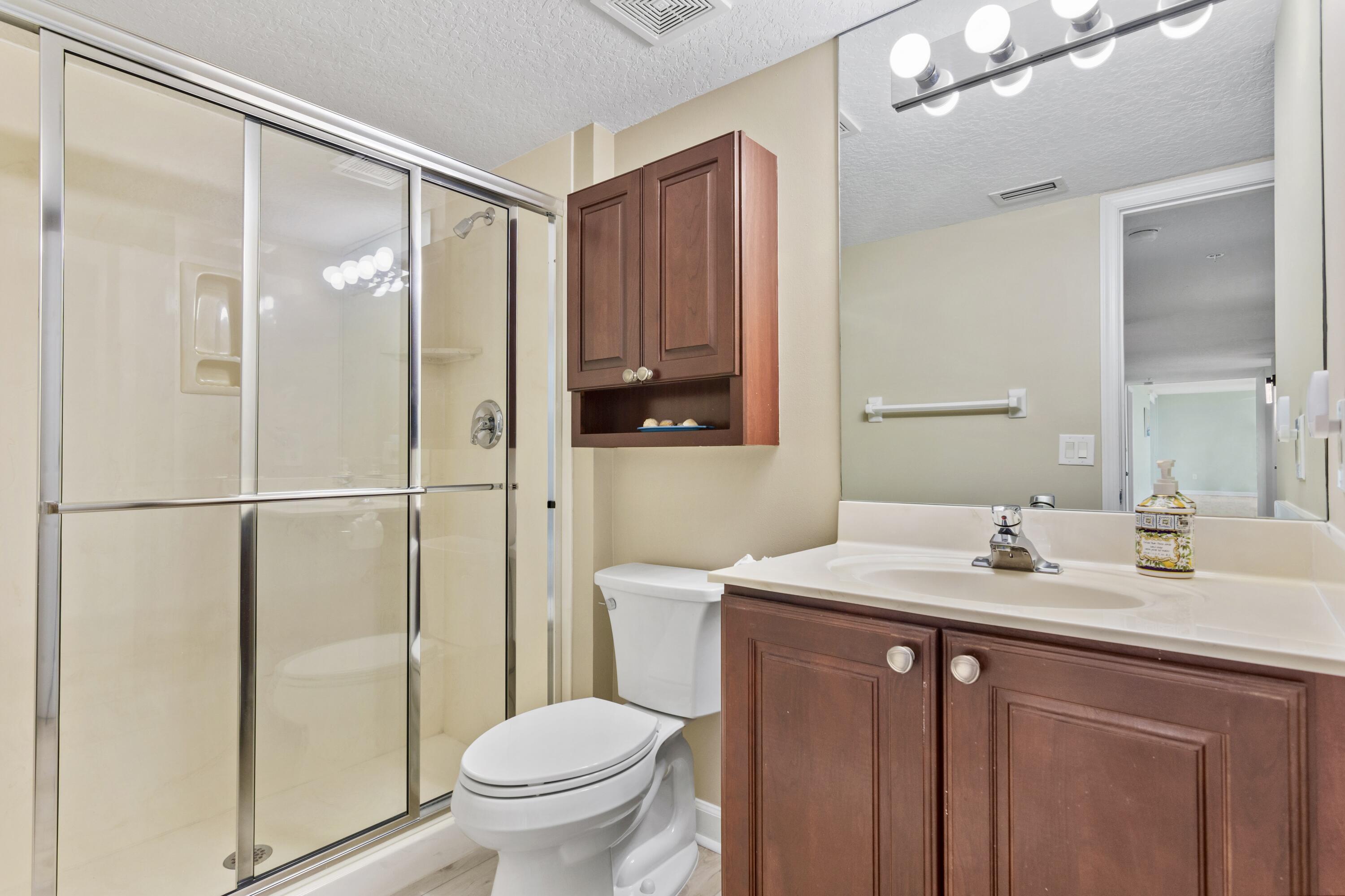 5049 N Hwy A1A 805