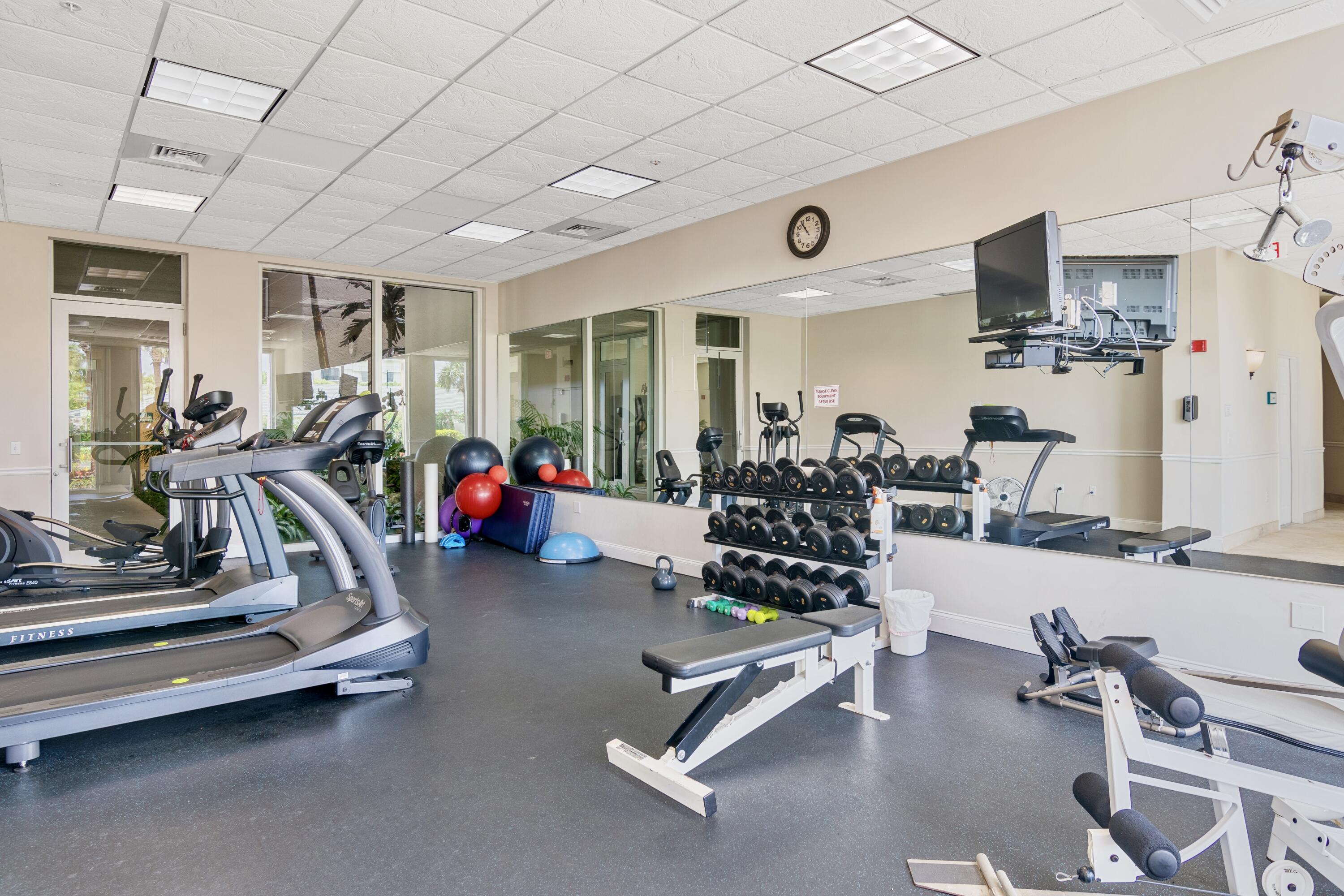 5049 N Hwy A1A 805