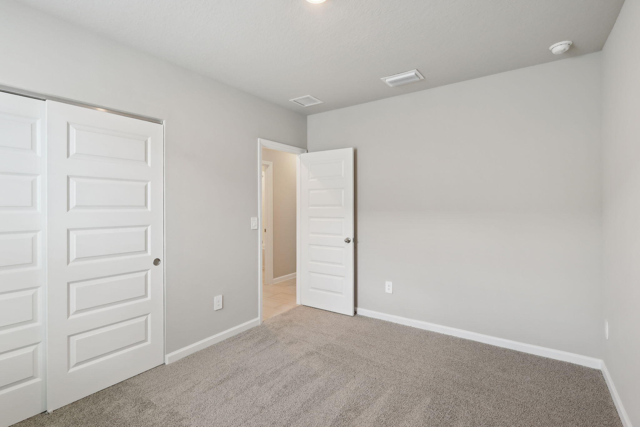5430 Hampton Park Circle