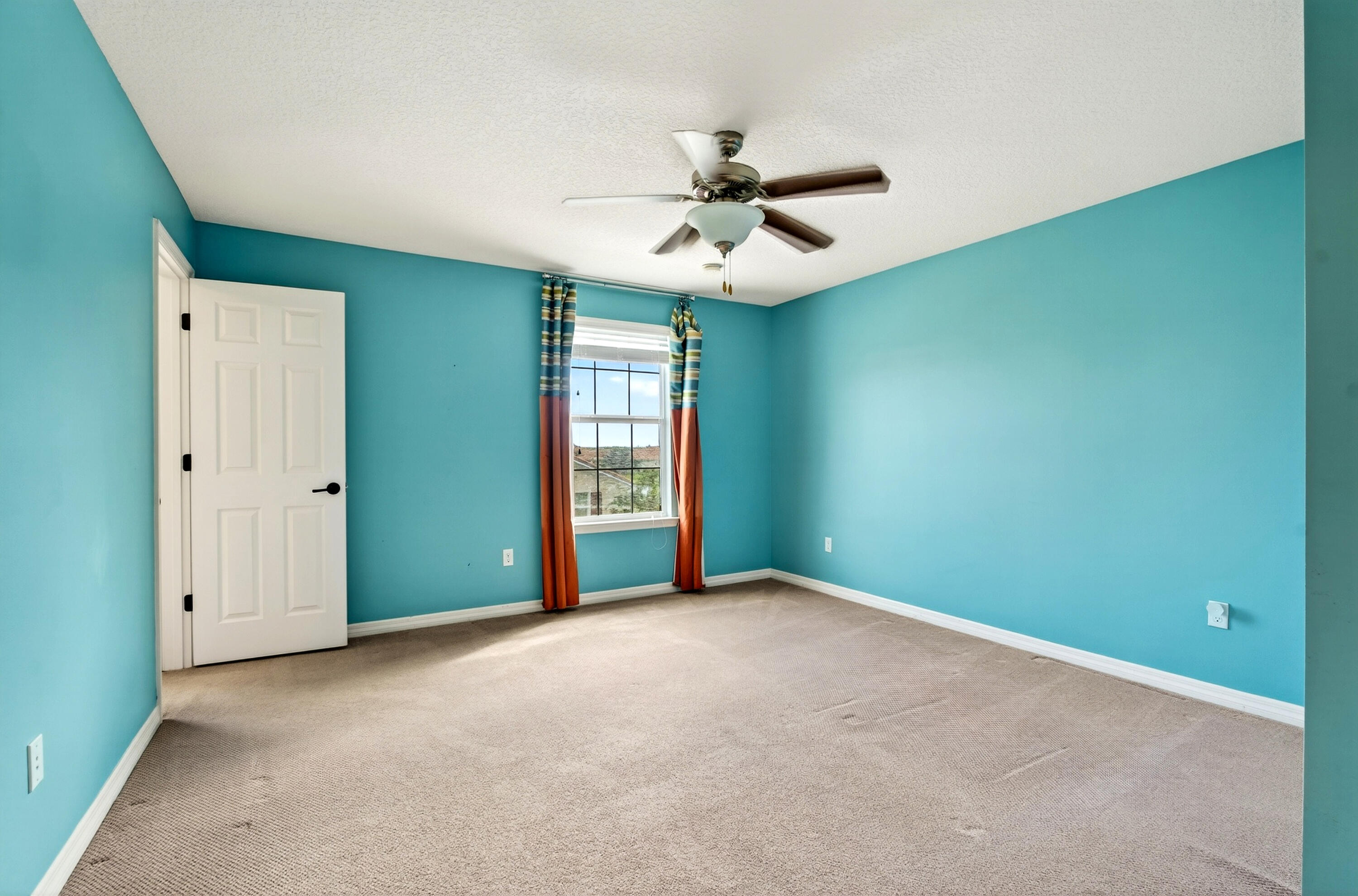 1117 Normandie Way