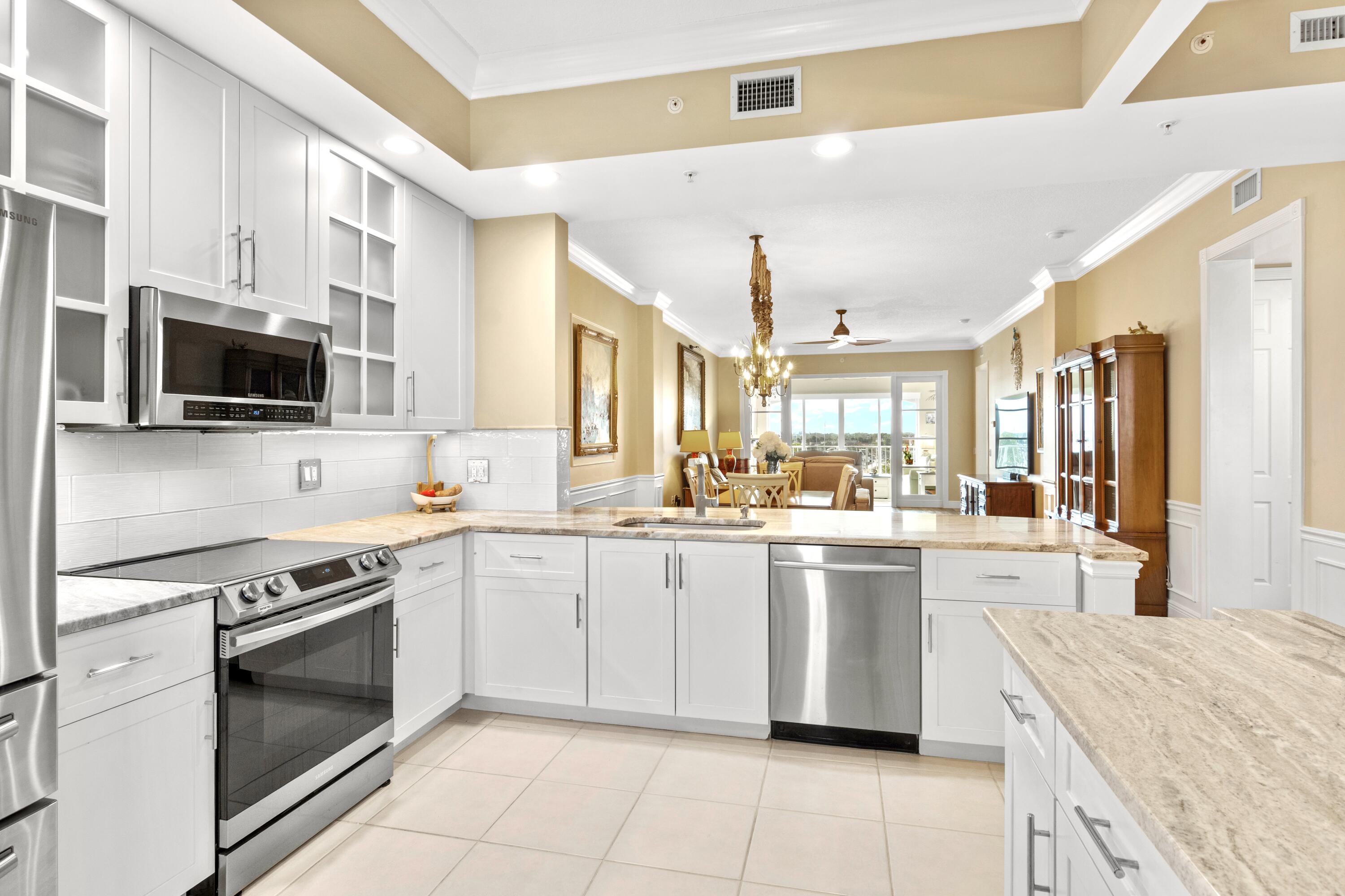 33 Harbour Isle Drive W 306, Fort Pierce Unit: 306