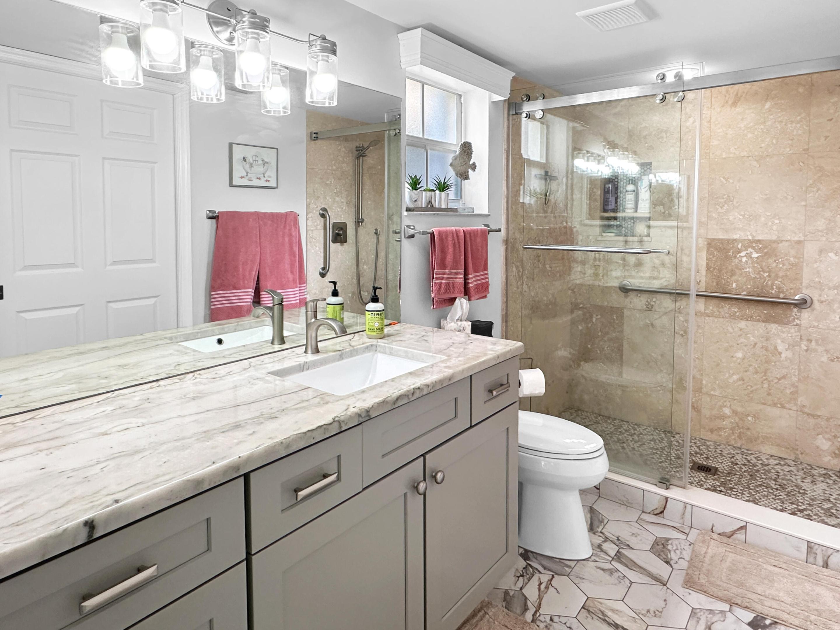 720 Lake Orchid Circle 102