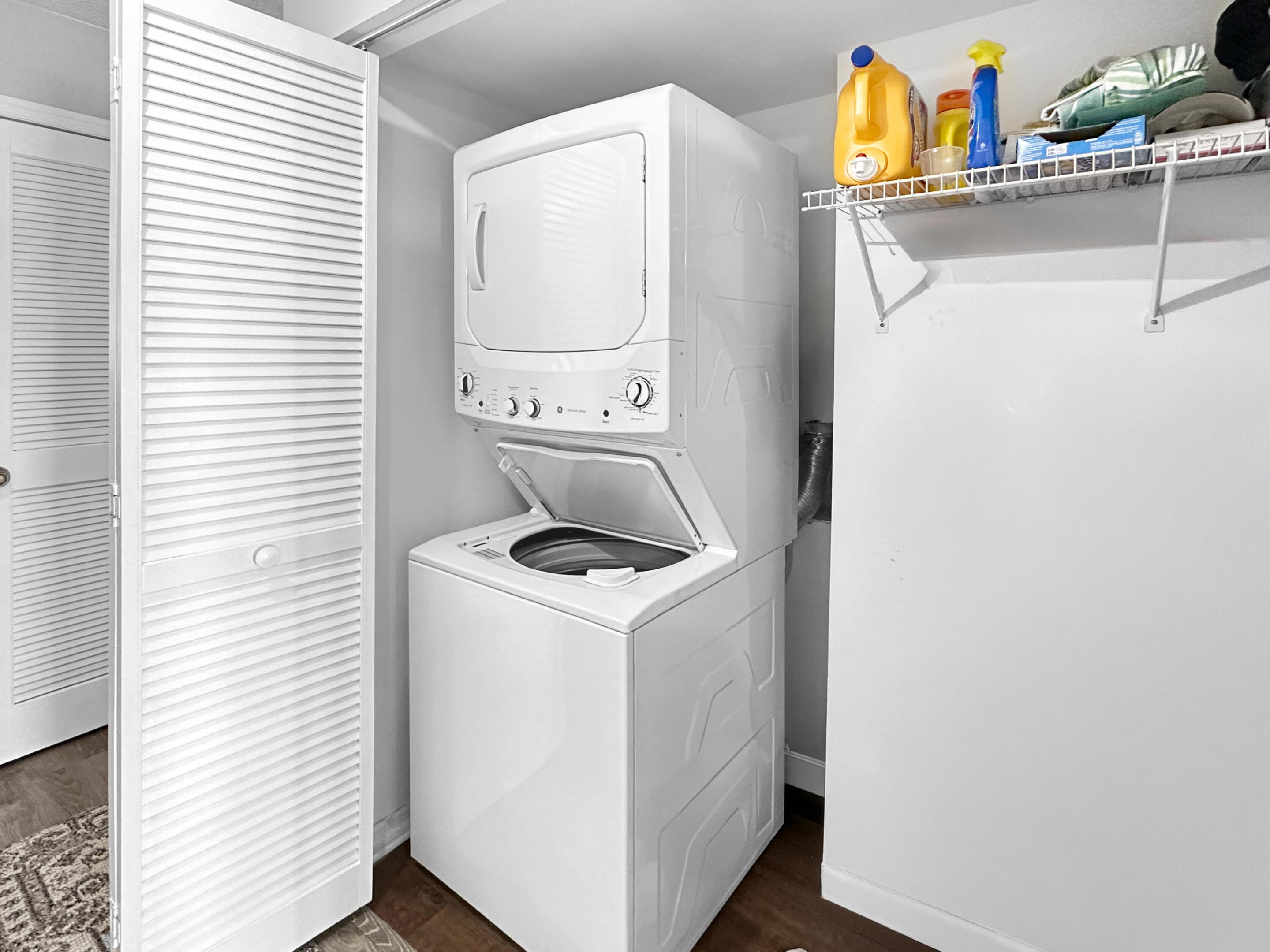 720 Lake Orchid Circle 102