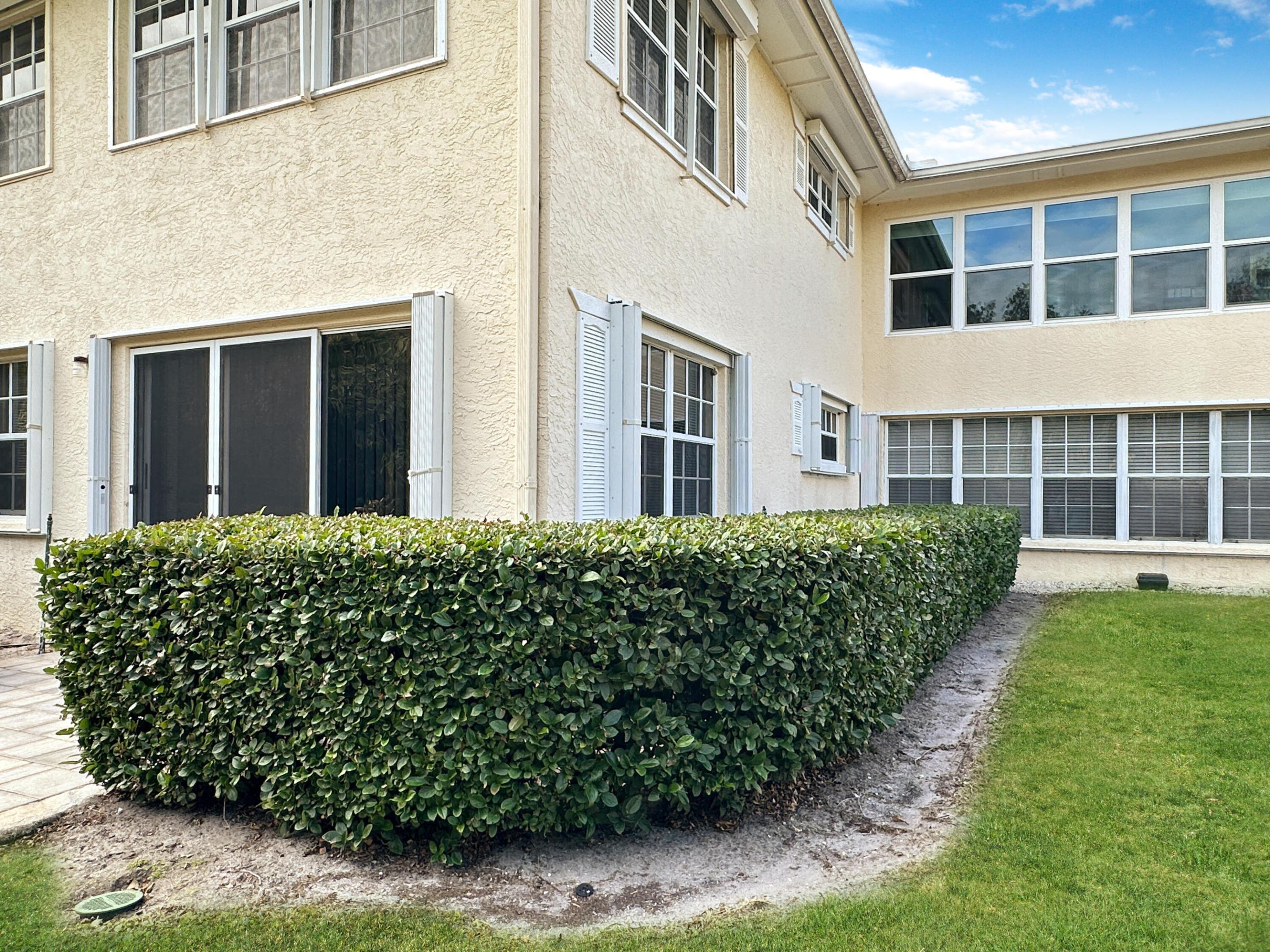 720 Lake Orchid Circle 102