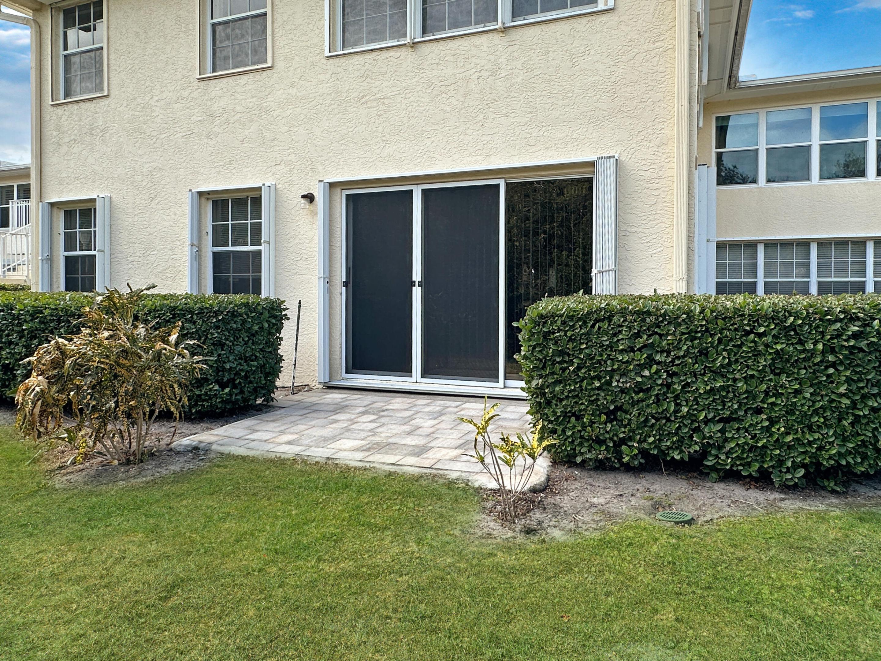 720 Lake Orchid Circle 102