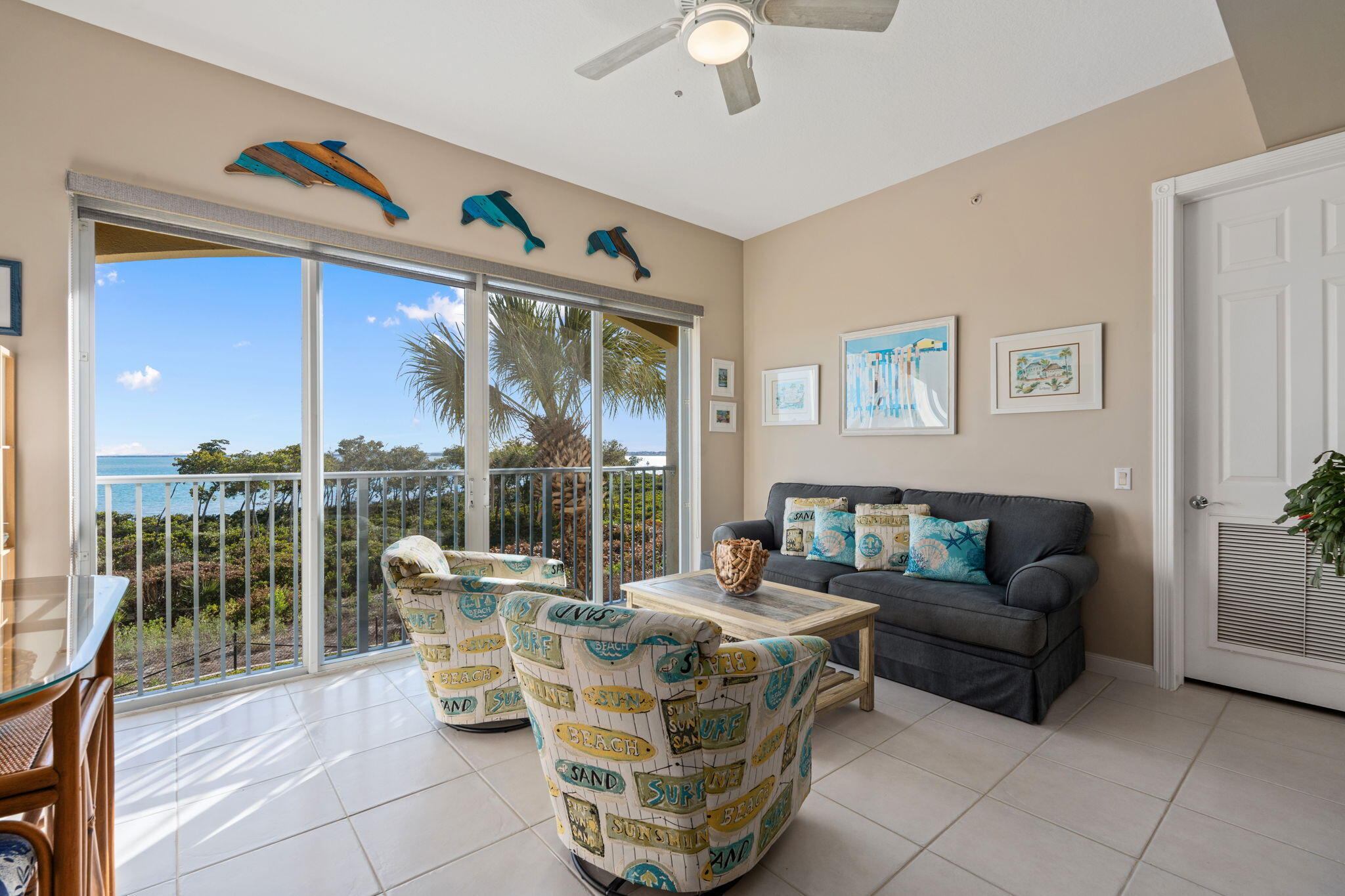 27 Harbour Isle Drive W 203
