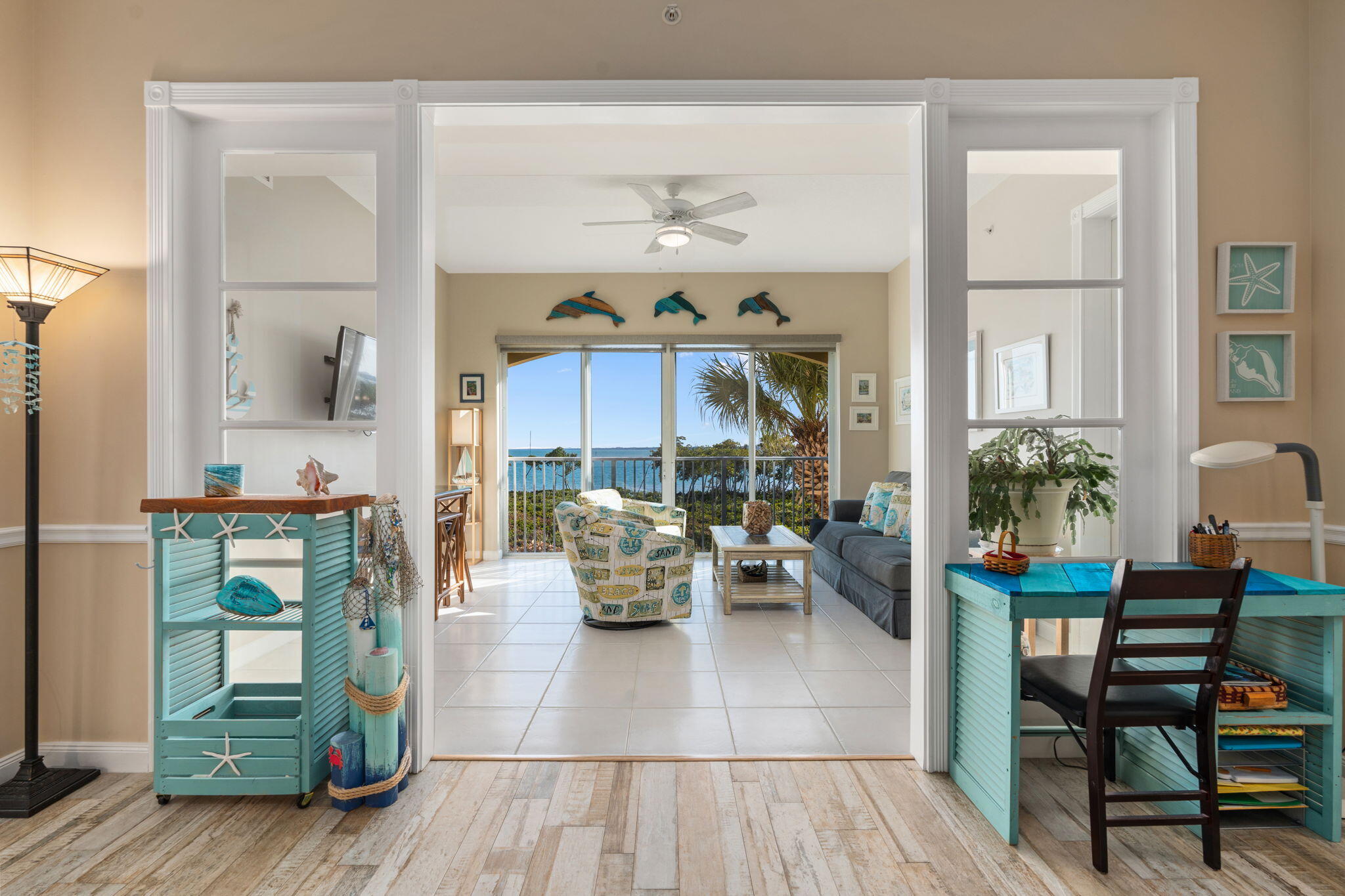 27 Harbour Isle Drive W 203
