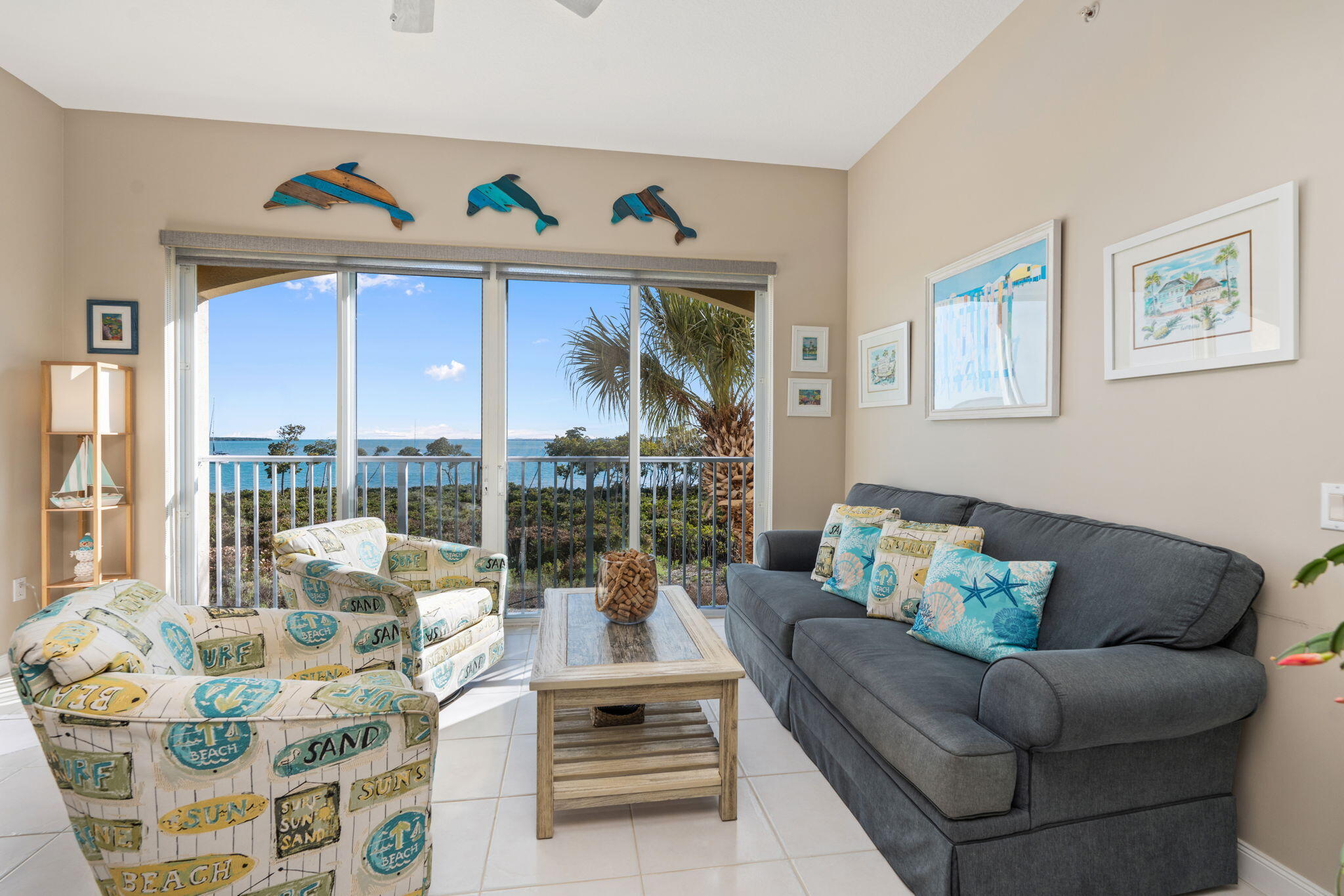 27 Harbour Isle Drive W 203