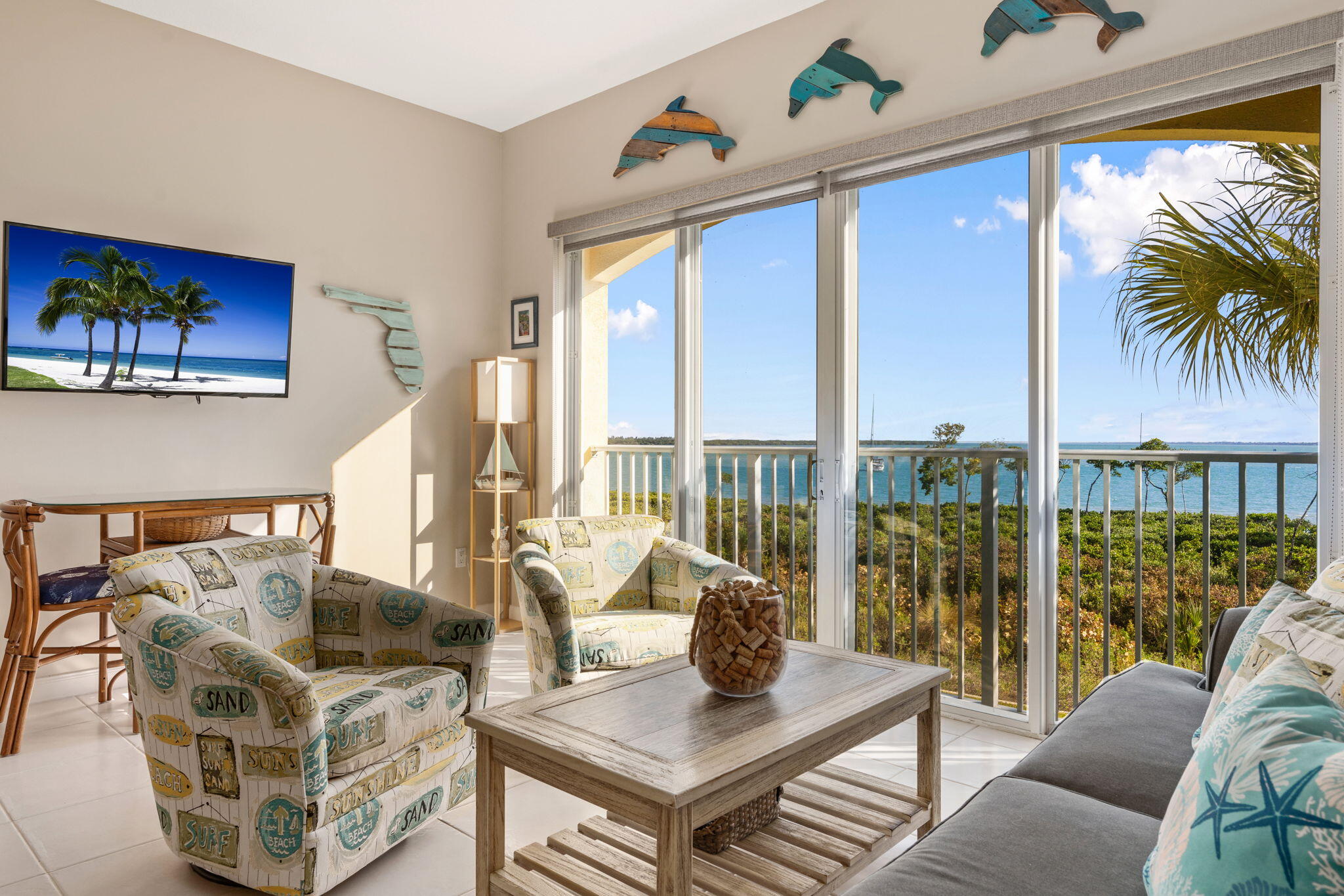 27 Harbour Isle Drive W 203