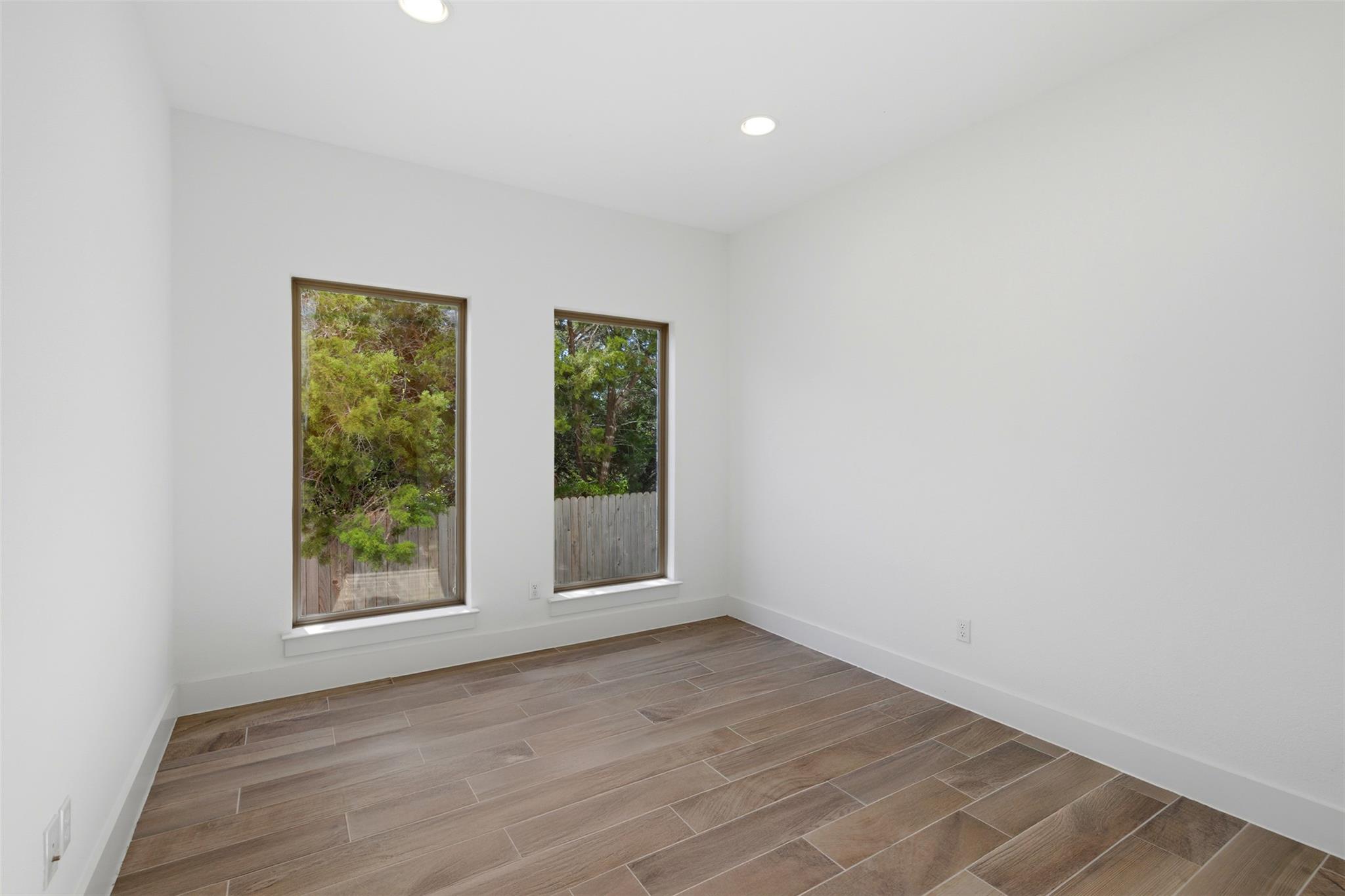 407 Francis Lottie DR