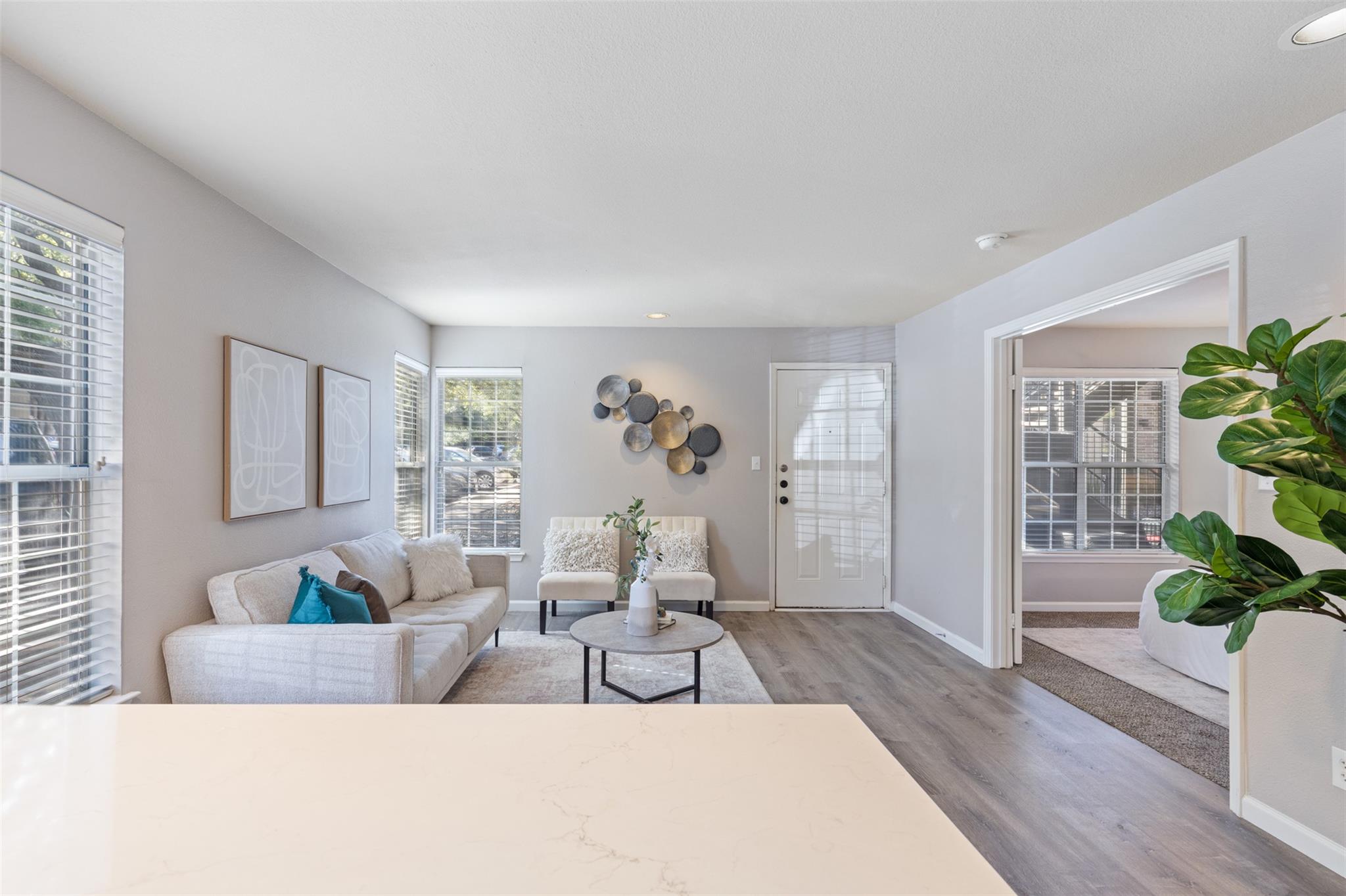 7685 Northcross DR # 200