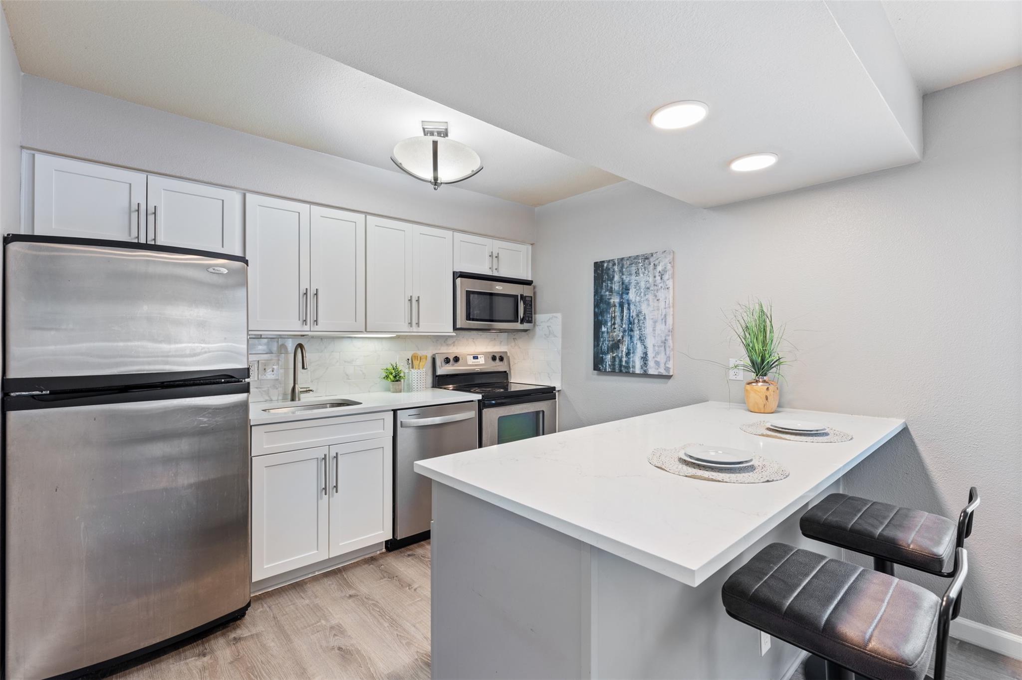 7685 Northcross DR # 200