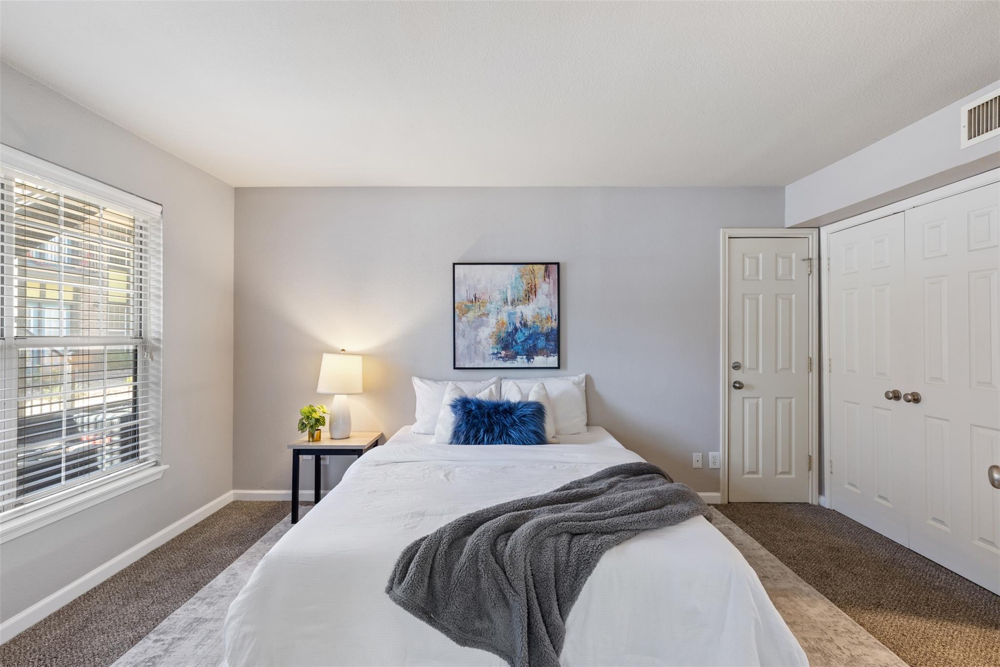 7685 Northcross DR # 200