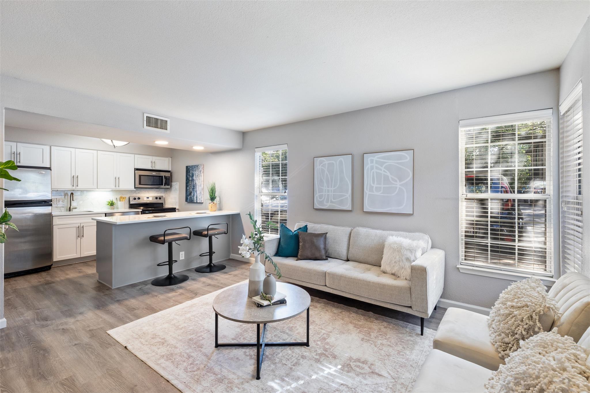 7685 Northcross DR # 200