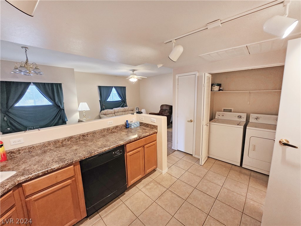 10245 South Maryland Parkway 1193