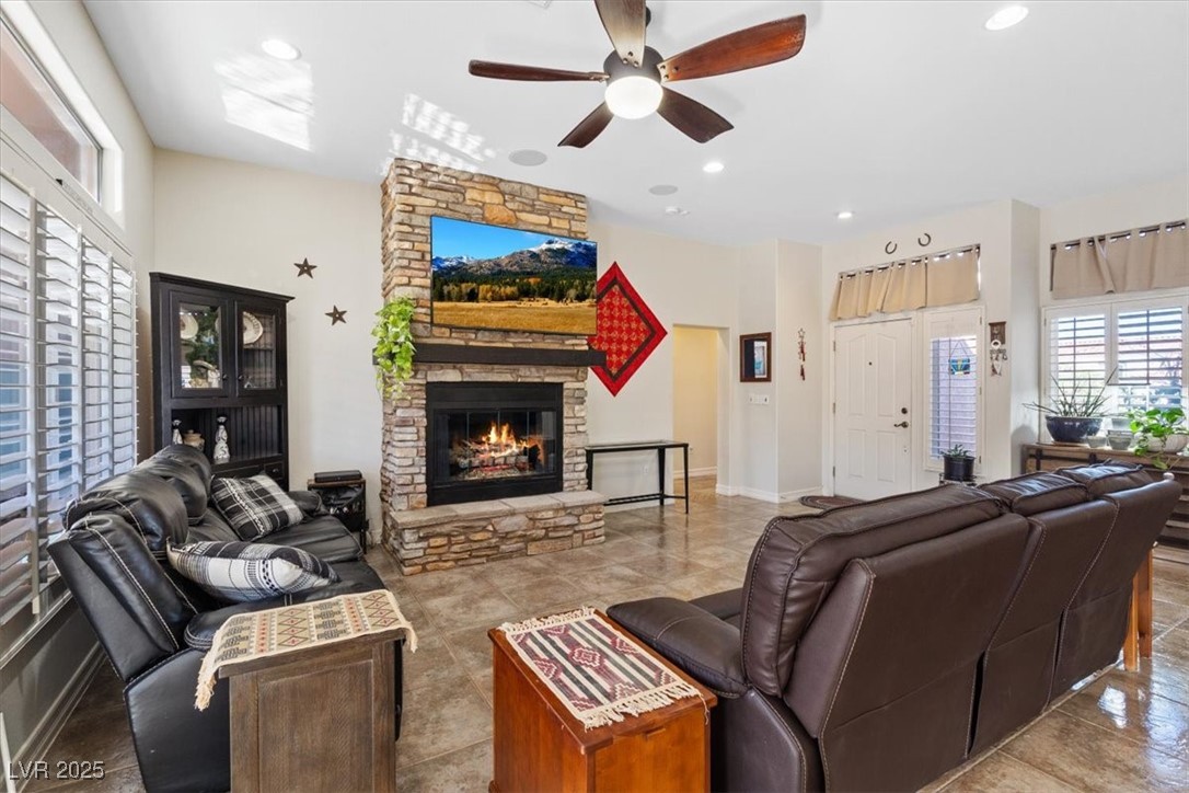 2525 Banora Point Drive