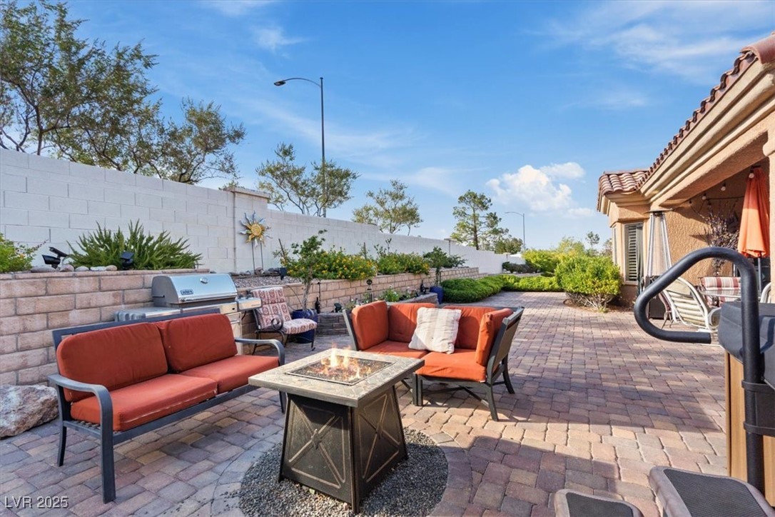 2525 Banora Point Drive