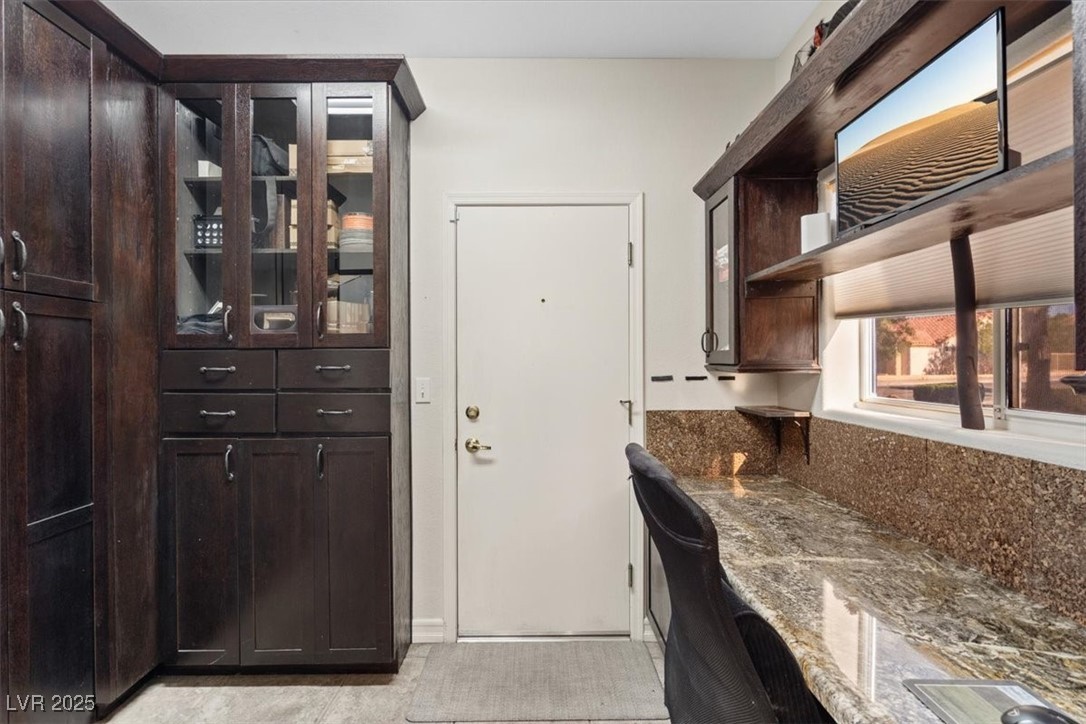 2525 Banora Point Drive