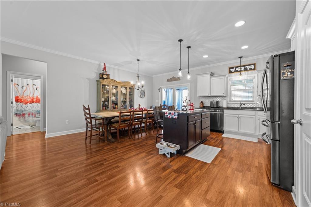 384 Twin Creeks Drive
