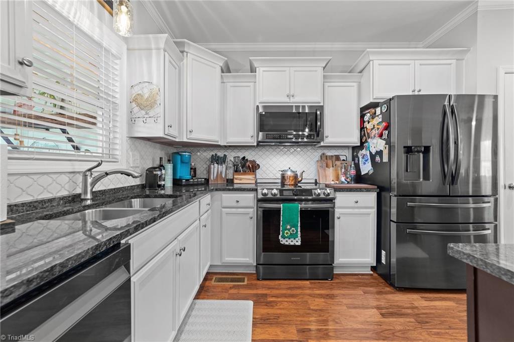384 Twin Creeks Drive