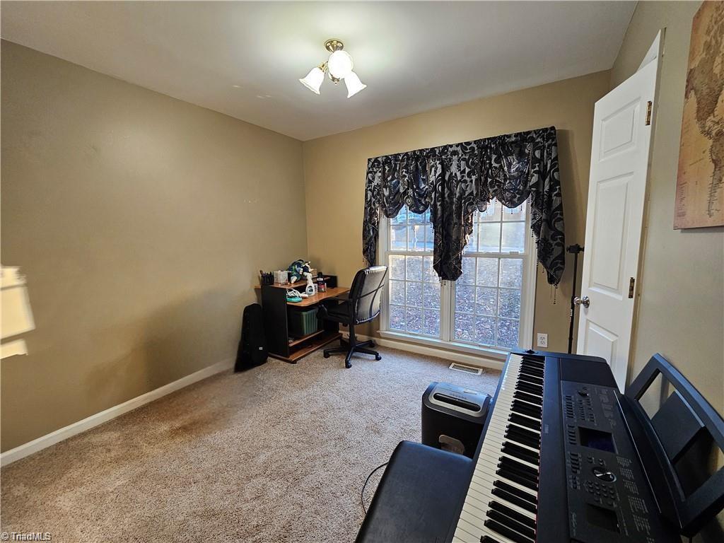 2307 Pineview Drive