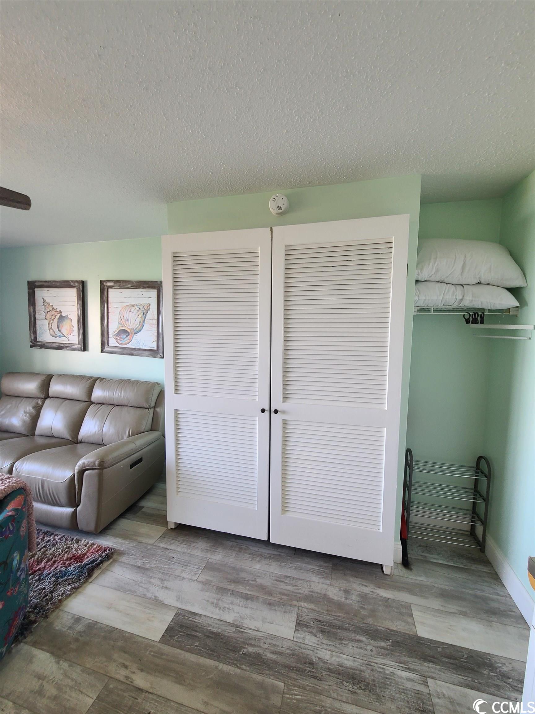 210 75th Ave N Unit: 4051