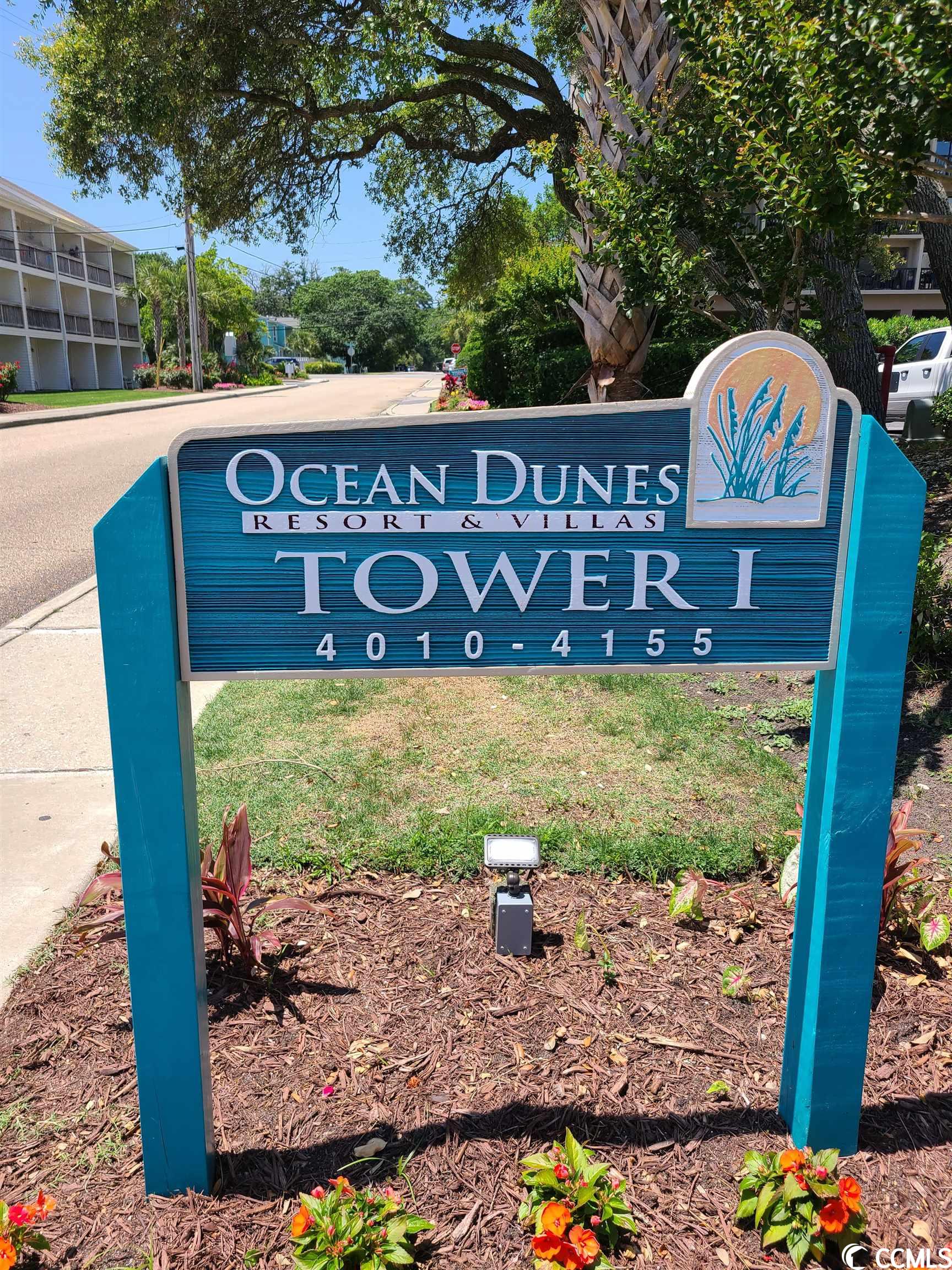 210 75th Ave N Unit: 4051