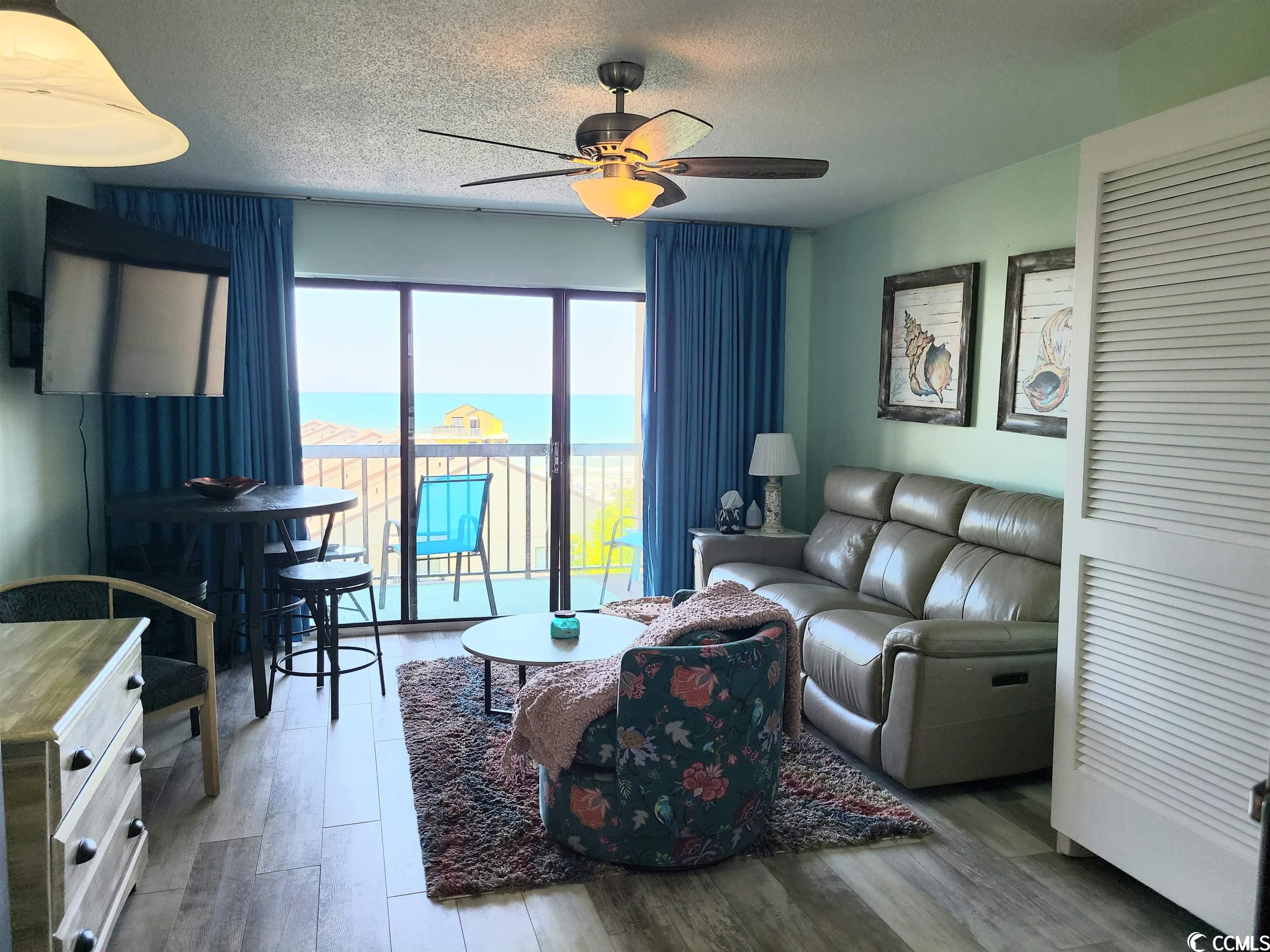 210 75th Ave N Unit: 4051
