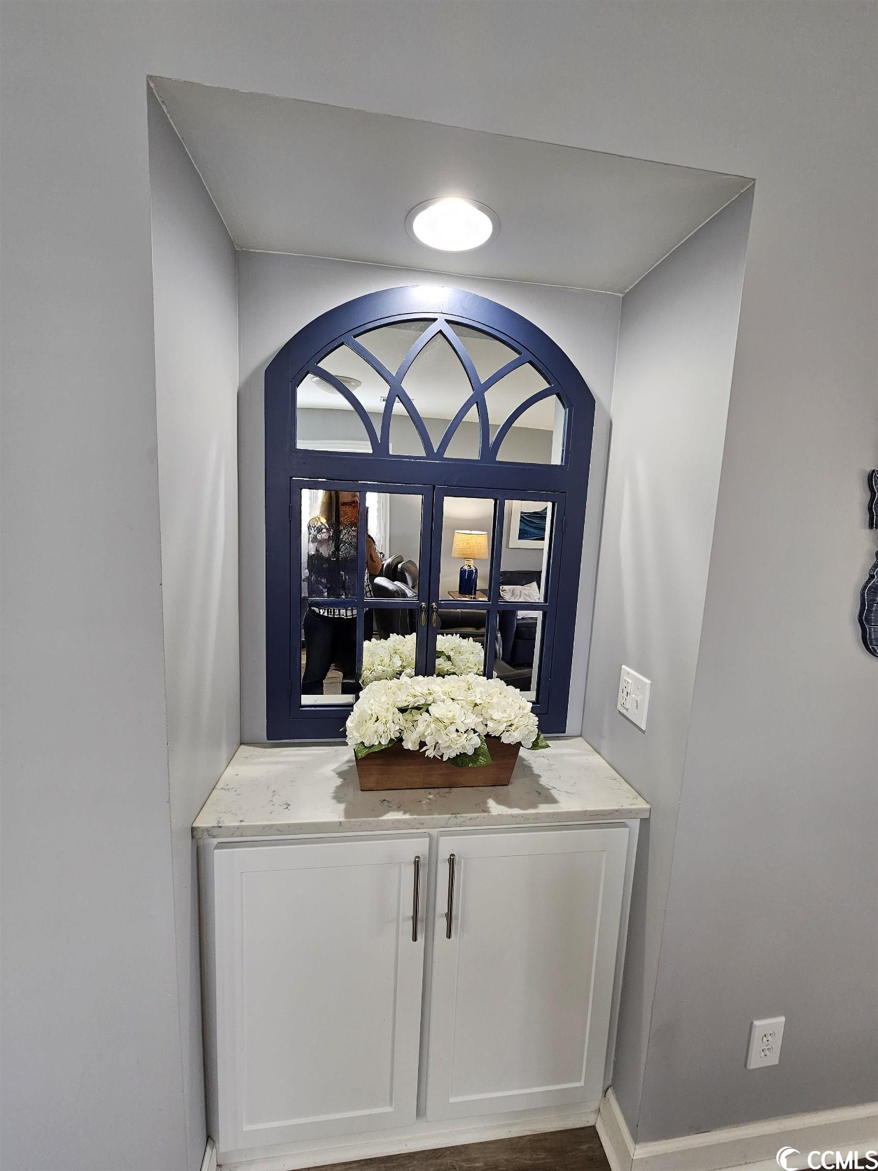 1900 Duffy St. Unit: L-6